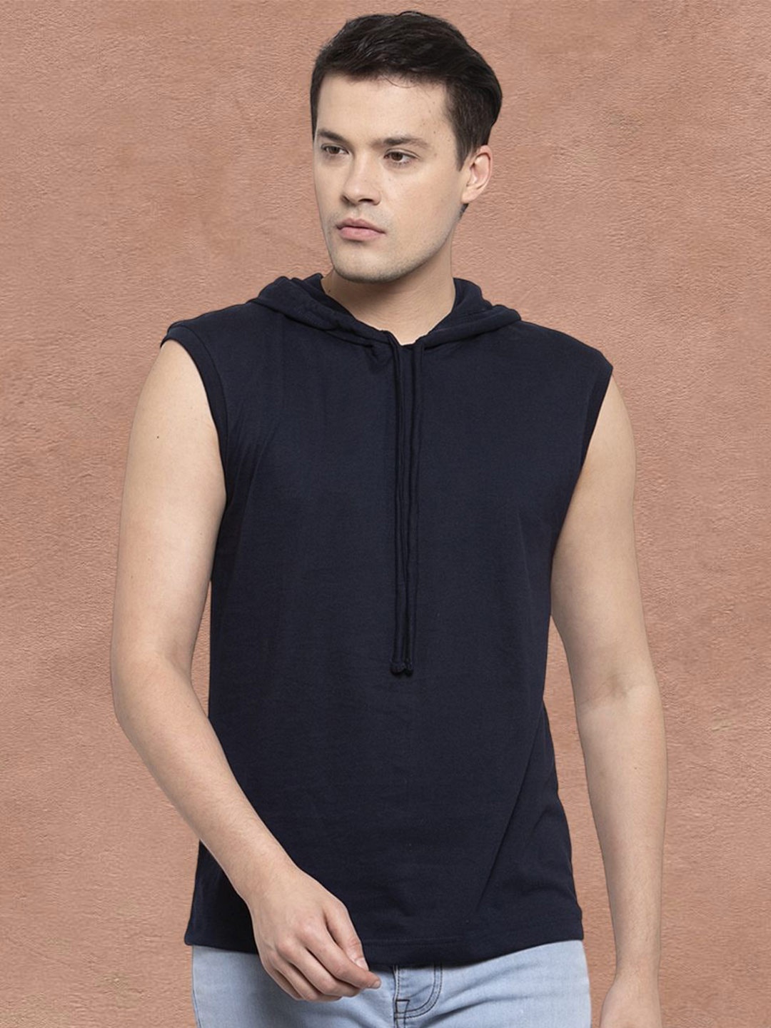 

Friskers Men Navy Blue Cotton Solid Hoodie T-shirt