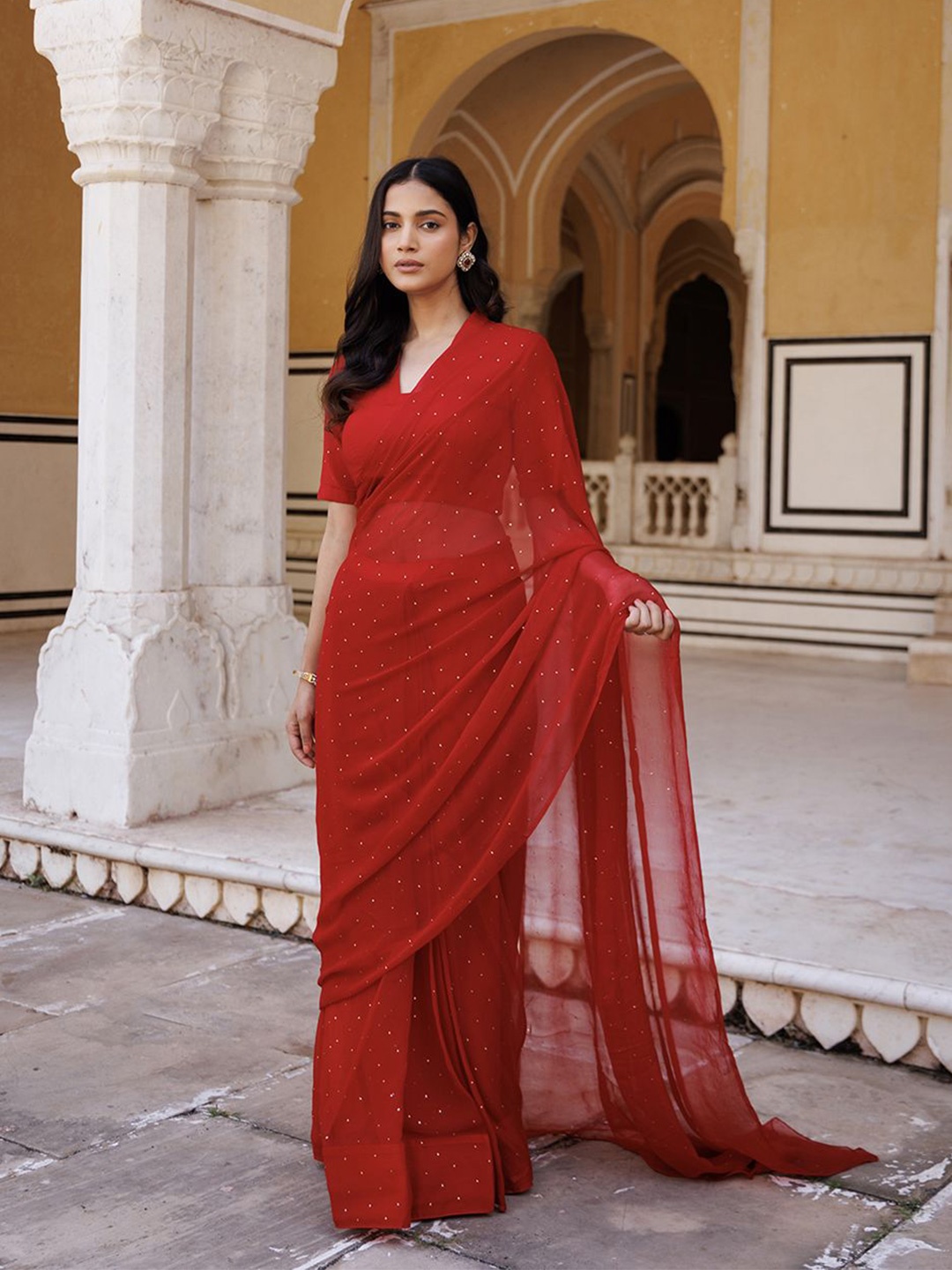 

Geroo Luxe Pure Chiffon Ready to Wear Saree, Red