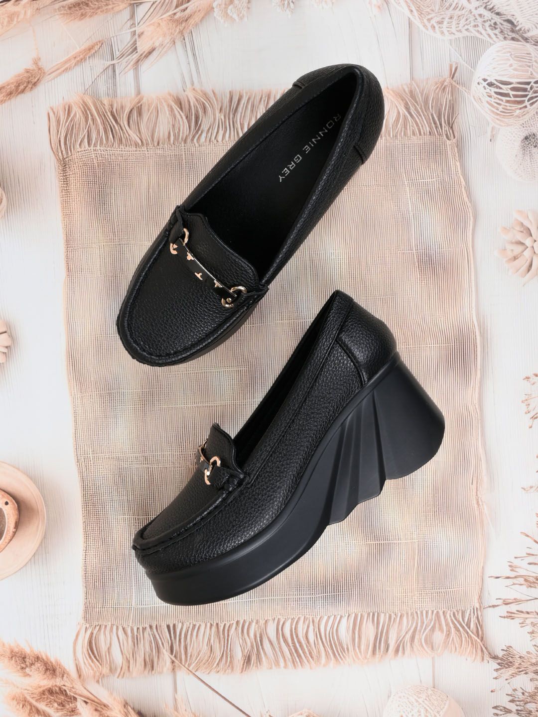 

Ronnie Grey Women Textured PU Loafers, Black