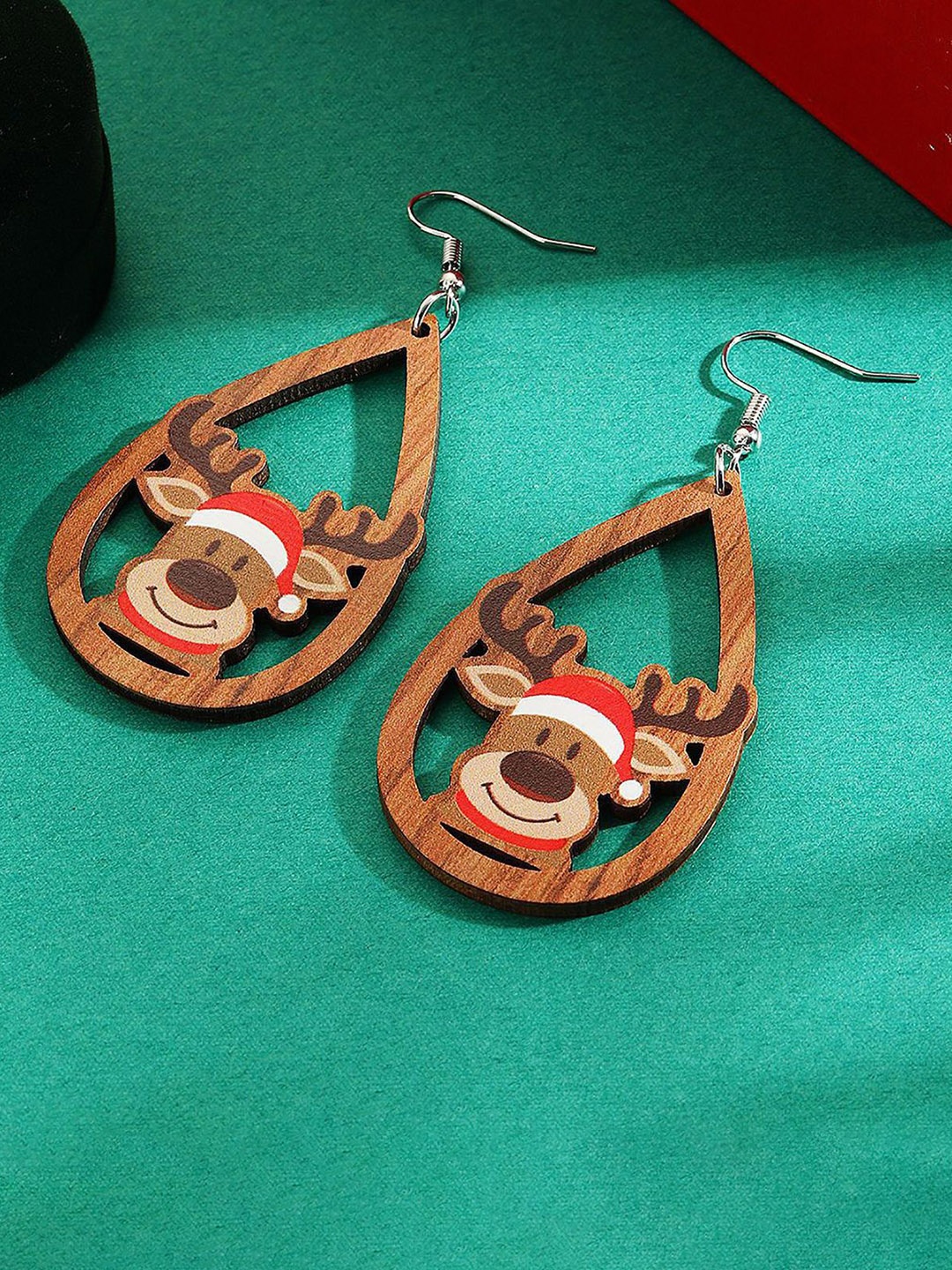 

StyleCast x Revolte Wooden Oval Drop Earrings, Brown