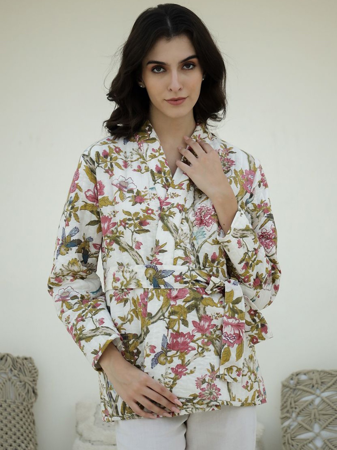 

SANSKRUTIHOMES Women Floral Printed Quilted Jacket, White