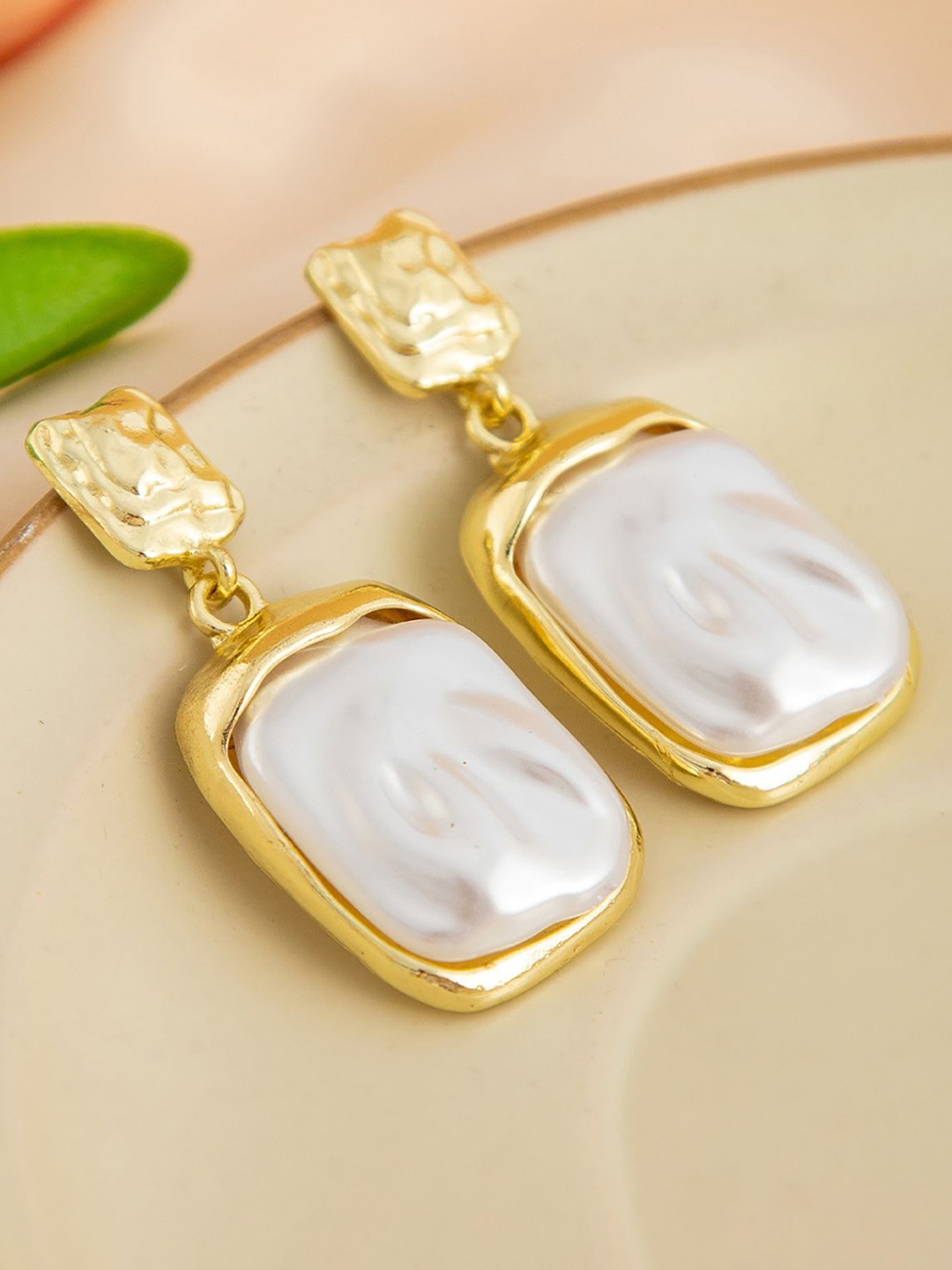 

StyleCast x Revolte Gold-Plated Oval Chunky Pearls Drop Earrings, White