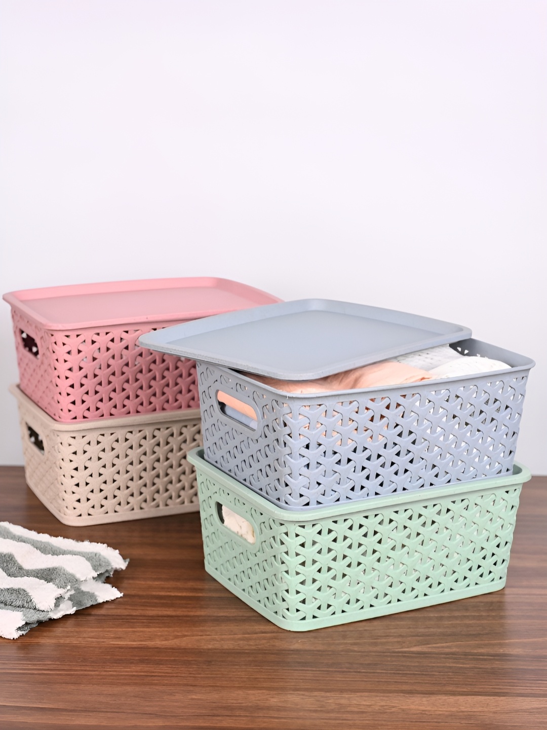 

eha Pink & Blue 4 Pieces Water Resistant Baskets