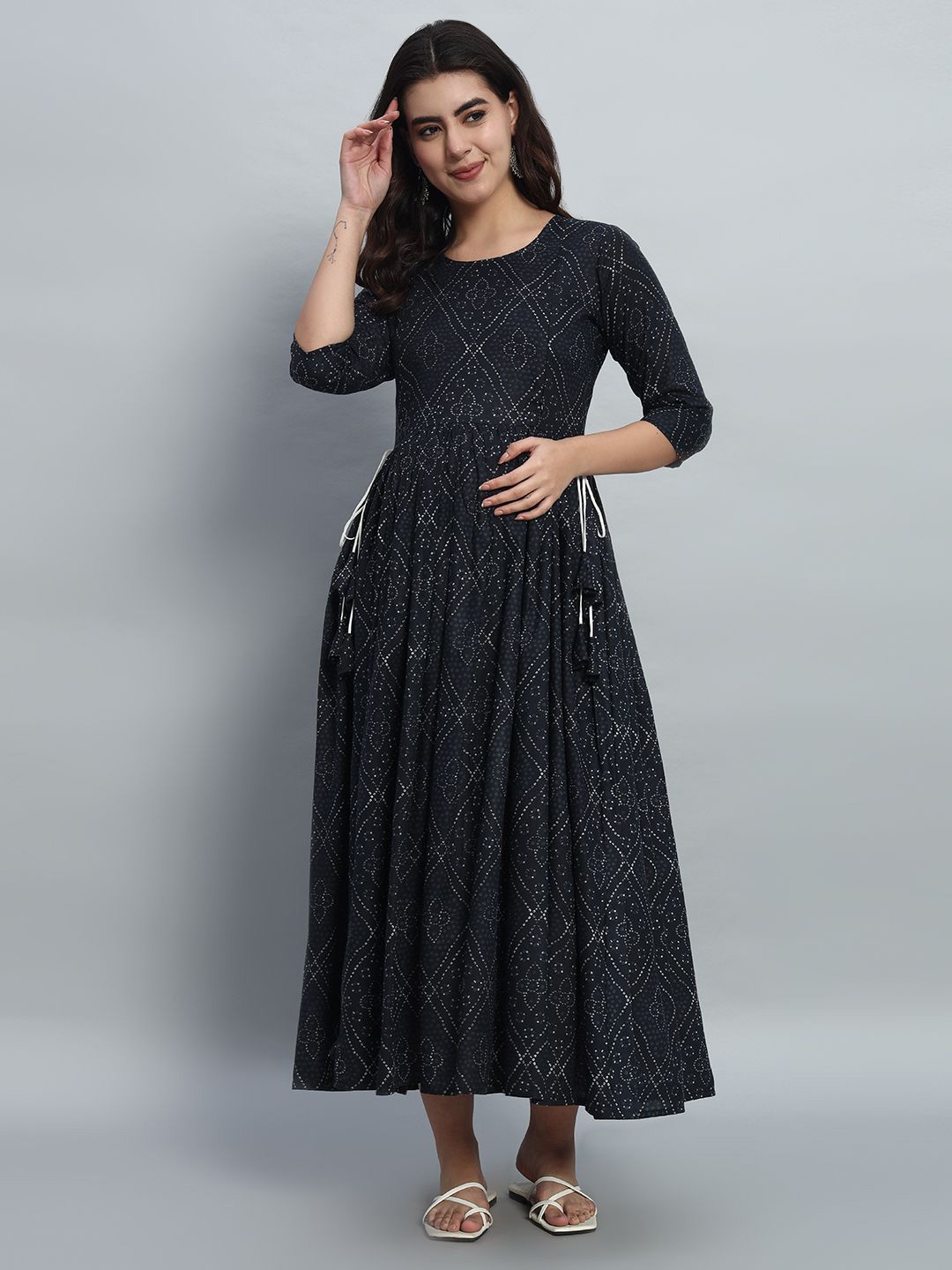 

Gujari Women Floral Printed Maternity Fit & Flare Midi Dress, Black