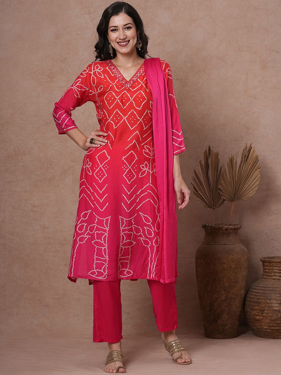 

FASHOR Bandhani Printed Thread Work Straight Kurta With Trousers & Dupatta, Pink