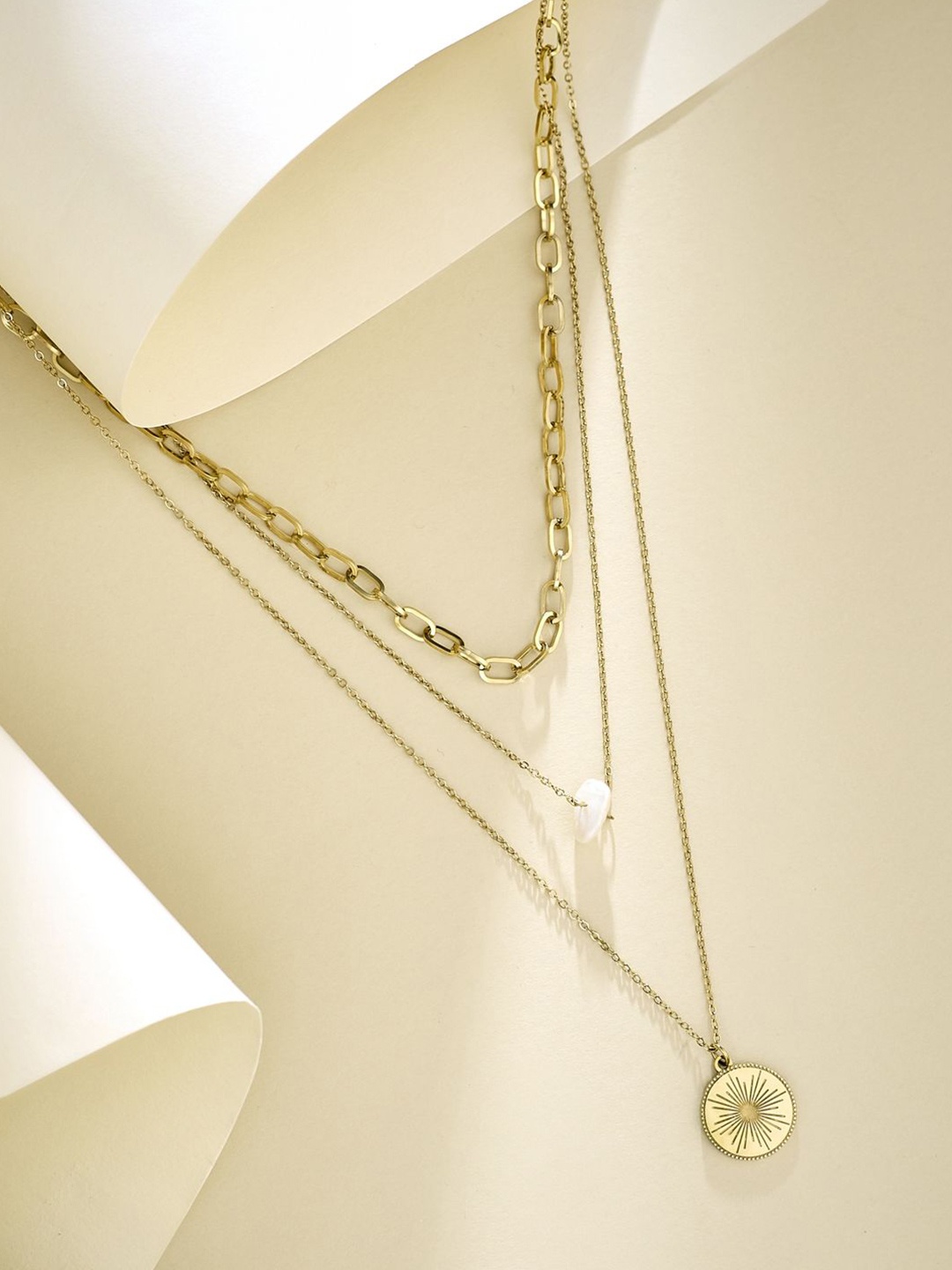 

Yinara Gold-Plated Layered Necklace