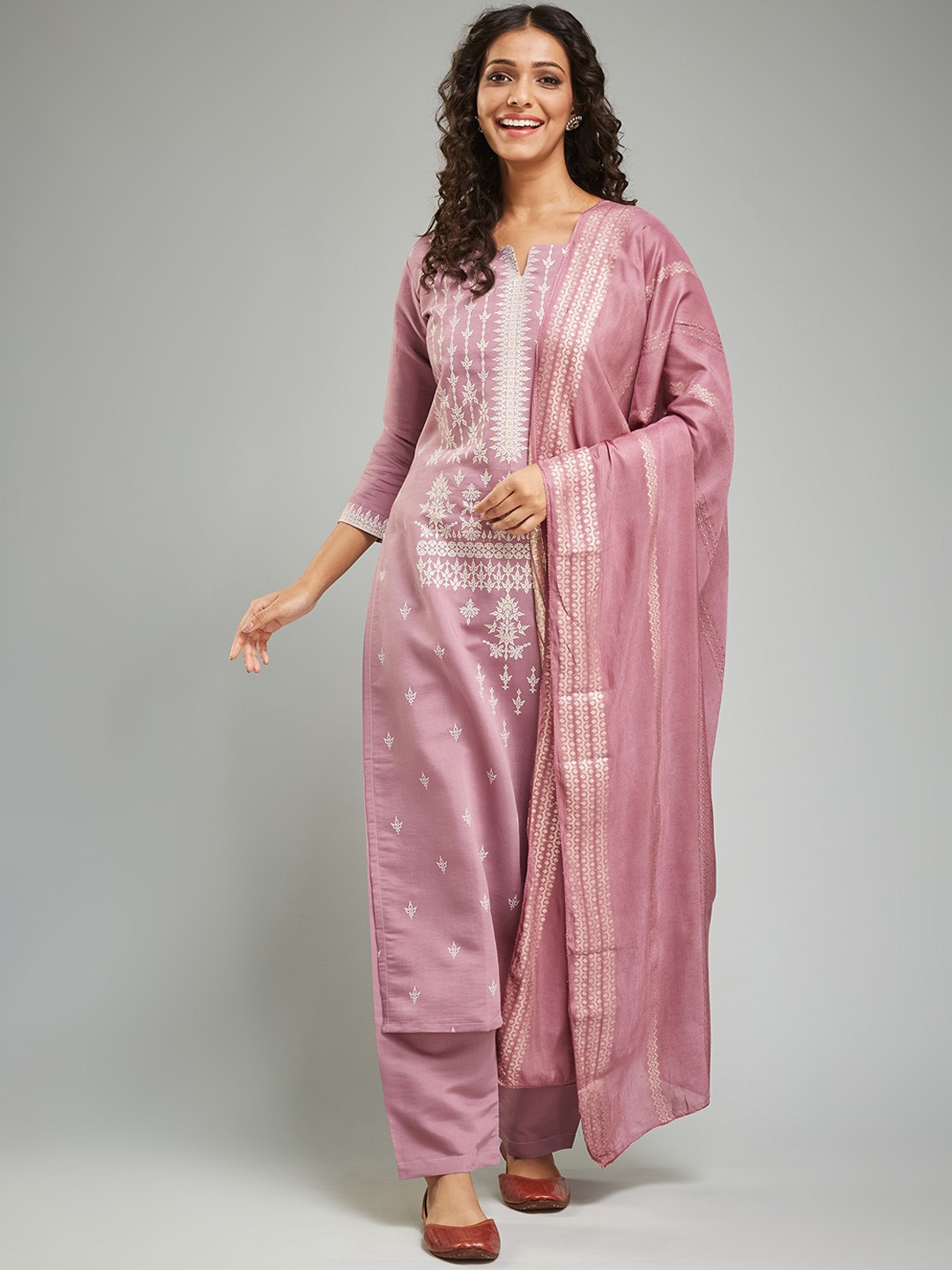 

KALINI Women Ethnic Motifs Printed Regular Chanderi Silk Kurta with Trousers & With Dupatta, Mauve