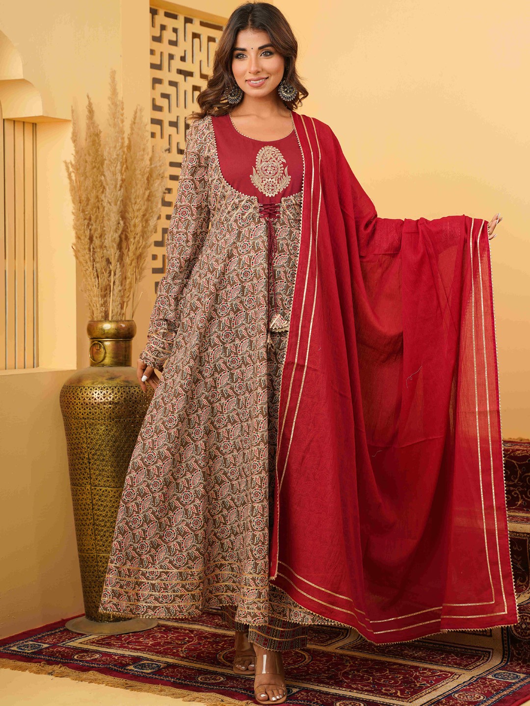

CRAFTED FOR YOU Floral Printed Regular Cotton Silk Anarkali Kurta with Trousers & Dupatta, Maroon