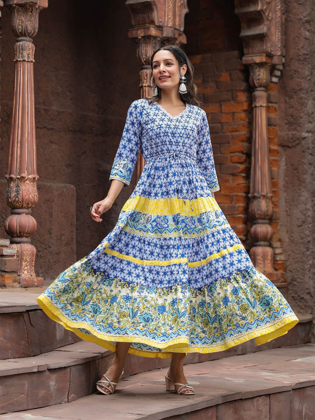 

Rain & Rainbow Floral Printed V-Neck Three-Quarter Sleeves Pure Cotton Ethnic Dress, Blue