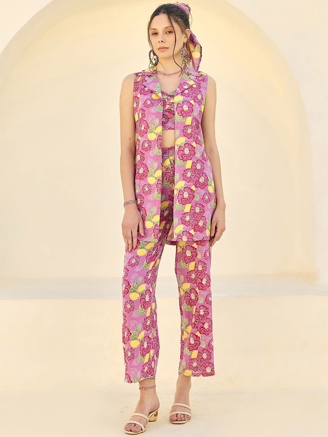 

Midsummer Floral Printed Shoulder Straps Neck Sleeveless Top With Trouser With Jacket, Purple