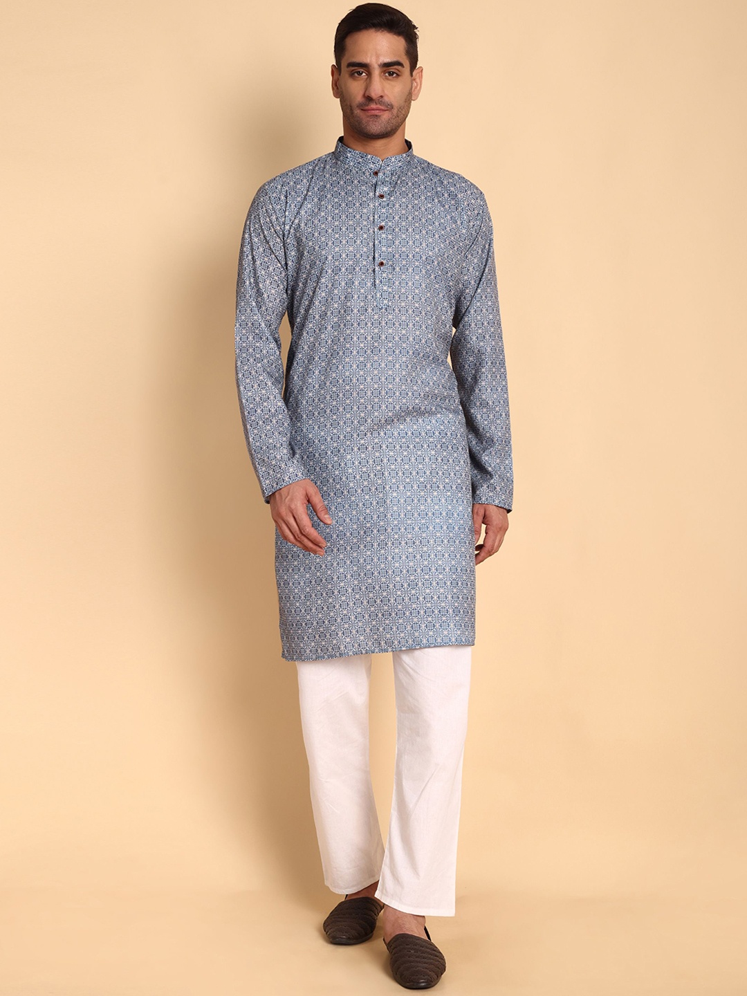 

Vardha Floral Printed Mandarin Collar Cotton Straight Kurta, Blue