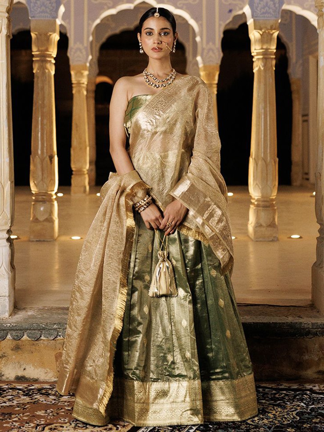 

Geroo Luxe Woven Design V-Neck Tissue Lehenga & Unstitched Blouse With Dupatta, Green