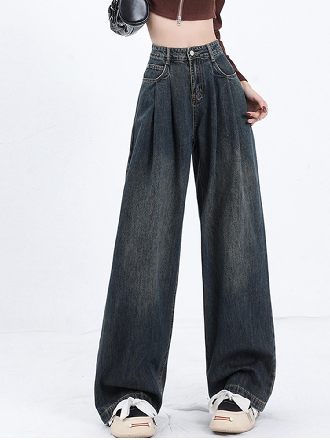

LULU & SKY Women Light Fade Wide Leg High-Rise Jeans, Grey