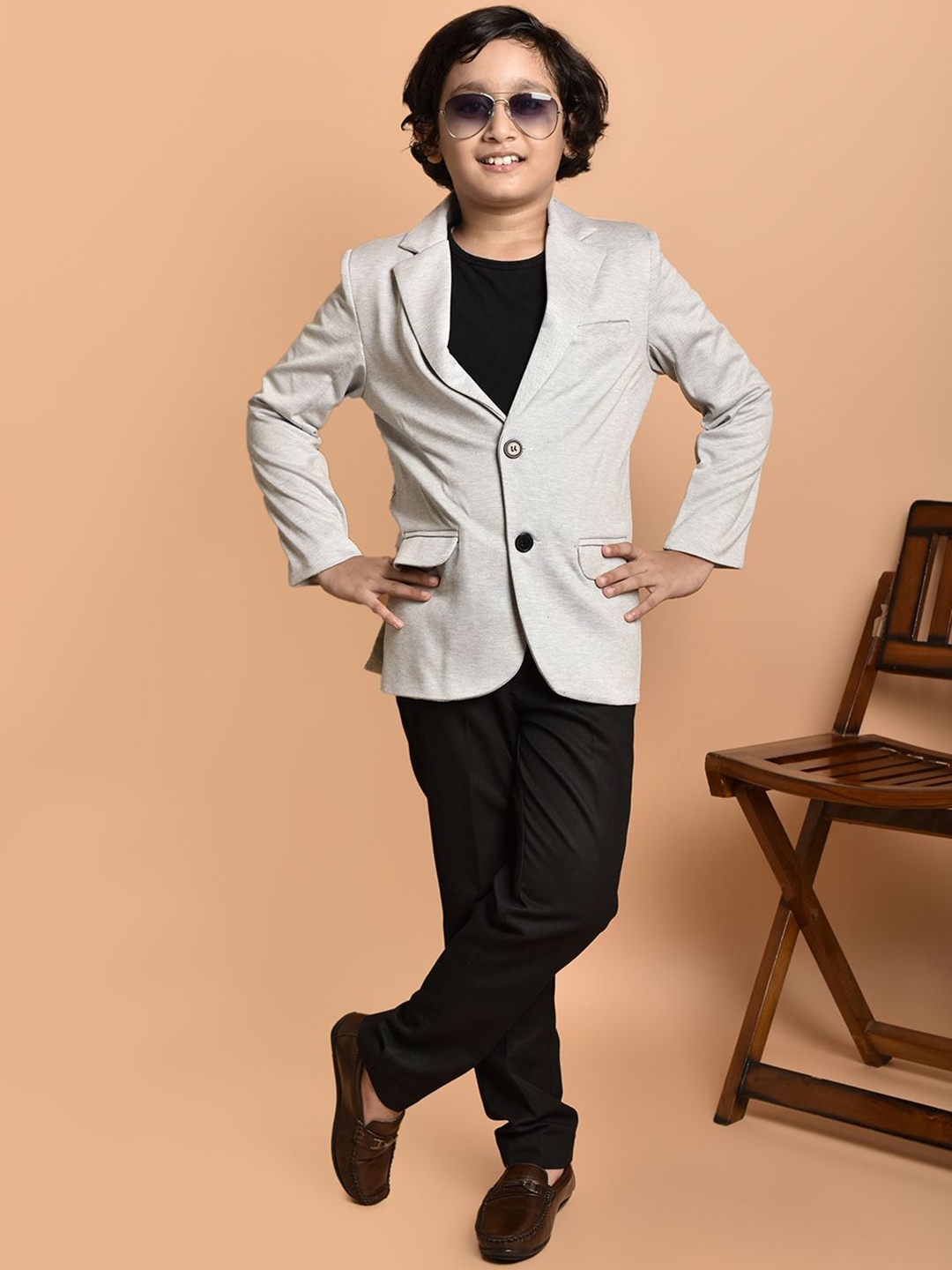 

PRINTINDIA Boys Slim-Fit Notched Lapel Single-Breasted Blazer, Grey melange