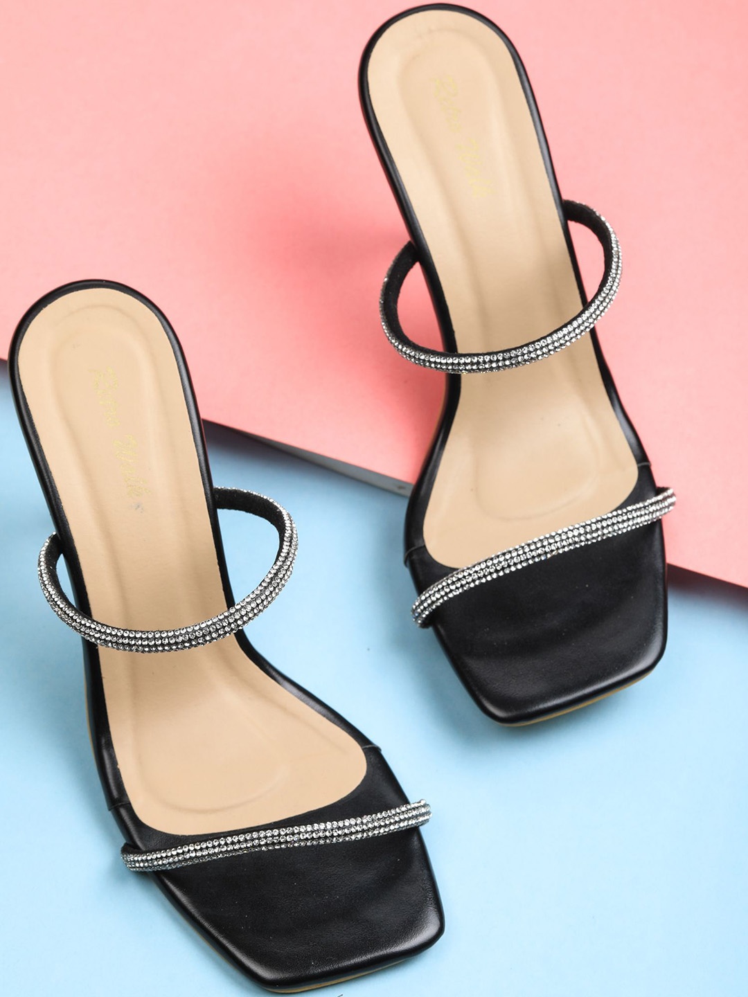 

Retro Walk Women Embellished Heel Sandals, Black