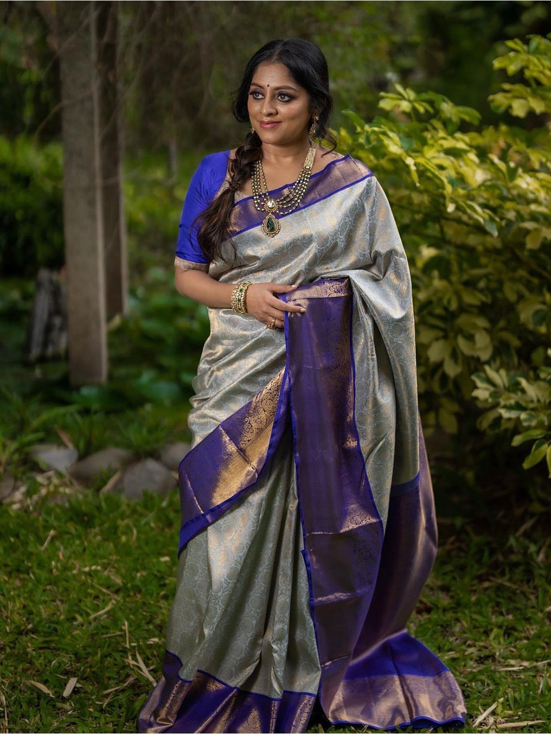 

Visit Wear Ethnic Motifs Woven Design Zari Pure Silk Saree, White