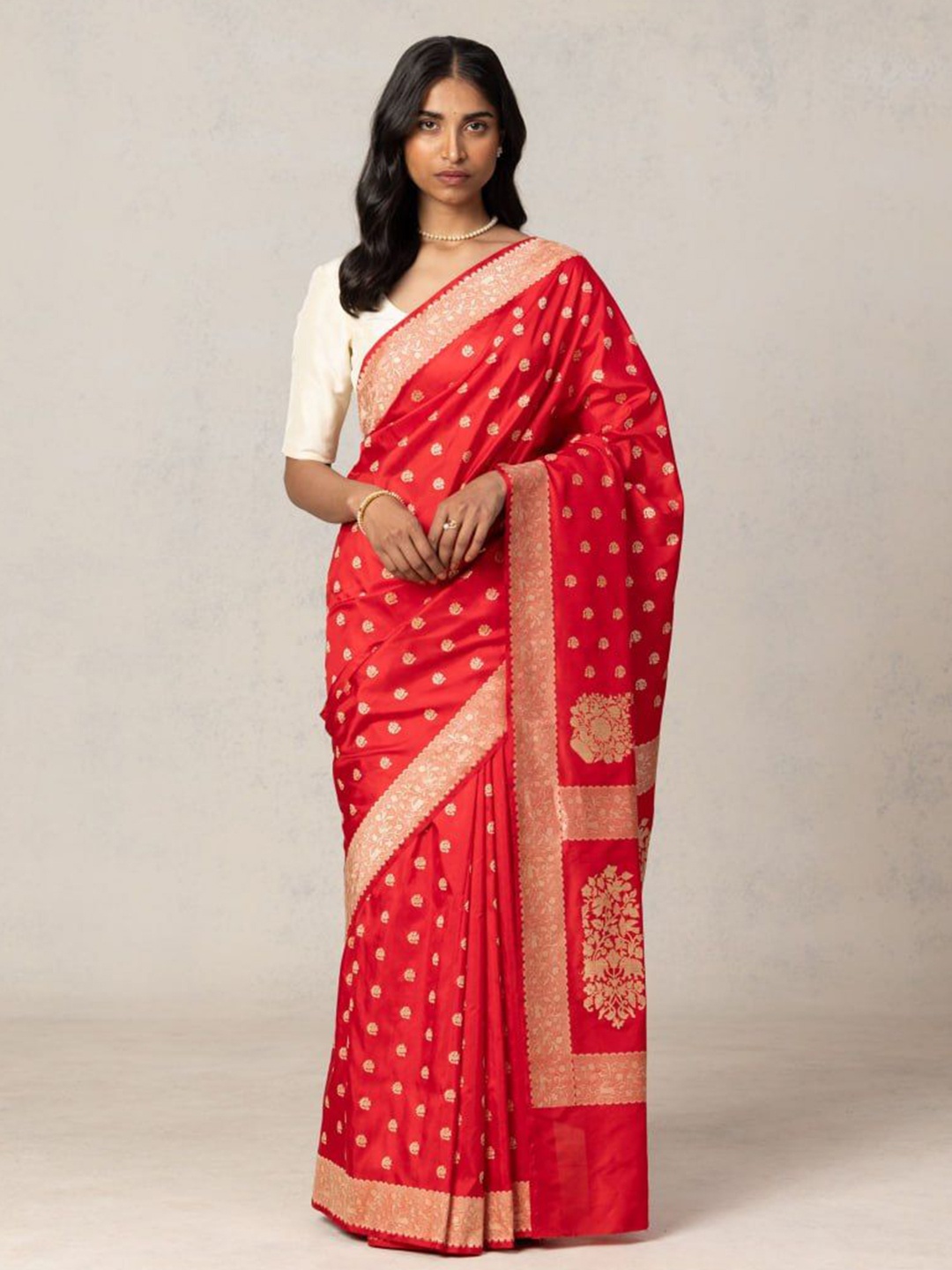 

Visit Wear Woven Design Zari Pure Silk Banarasi Saree, Red