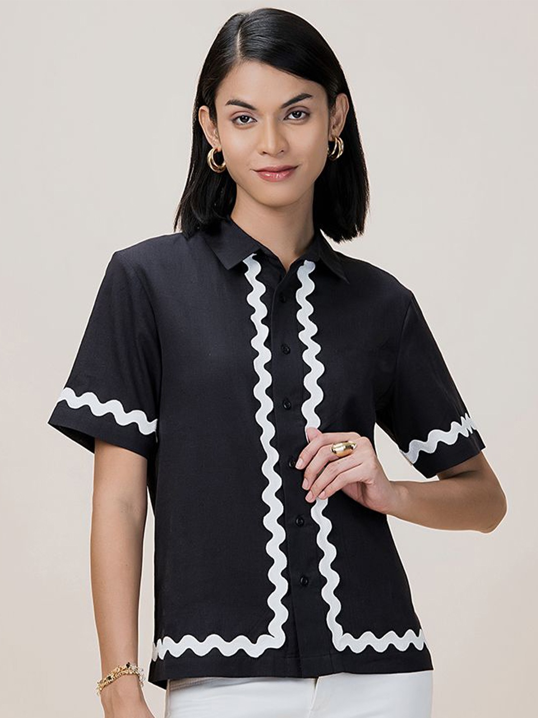

HOUSE OF S Women Solid Pure Cotton Casual Shirt, Black