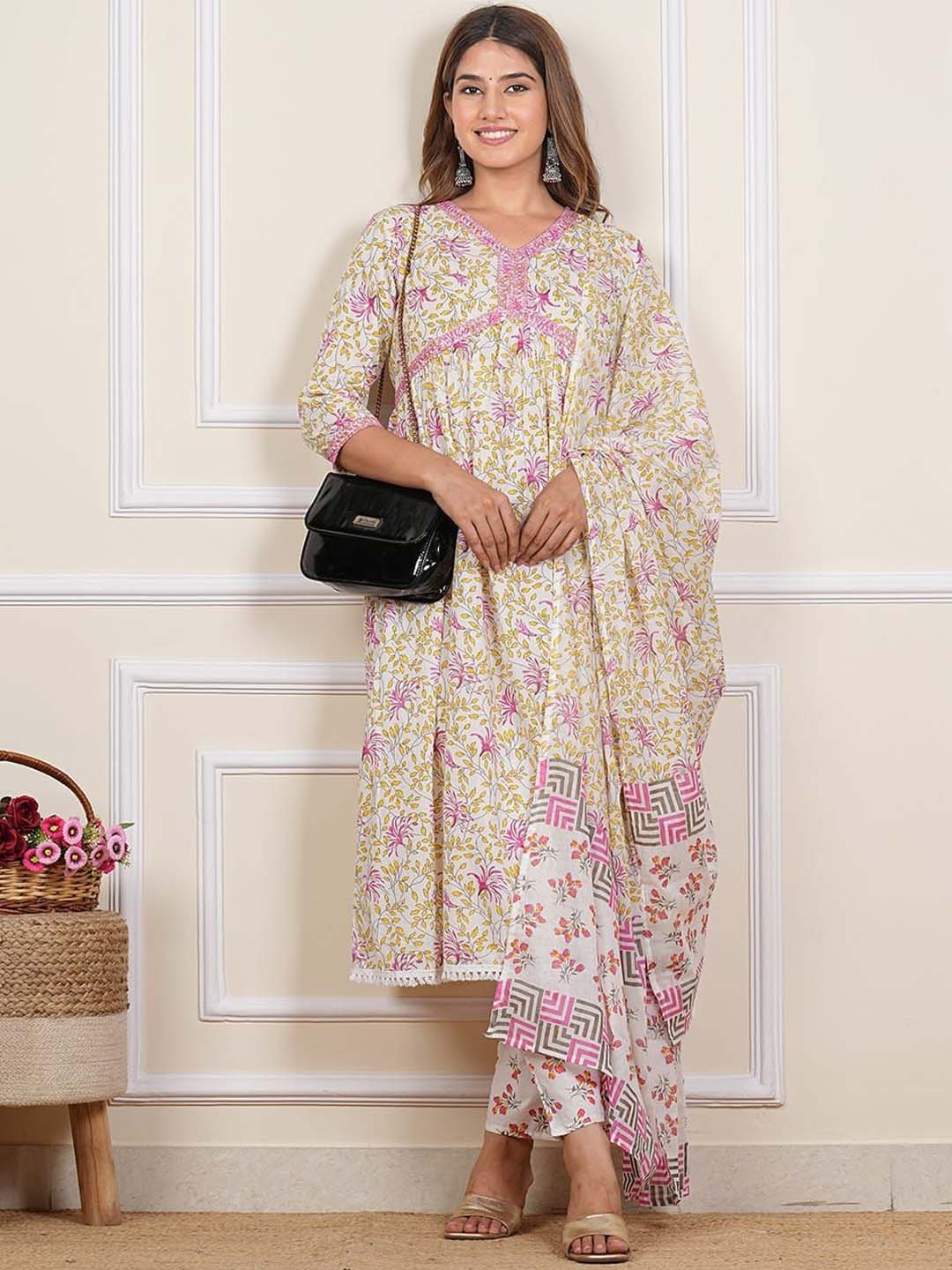 

Radhika Fashion Floral Printed Thread Work Pure Cotton Kurta & Trouser & Dupatta, Green