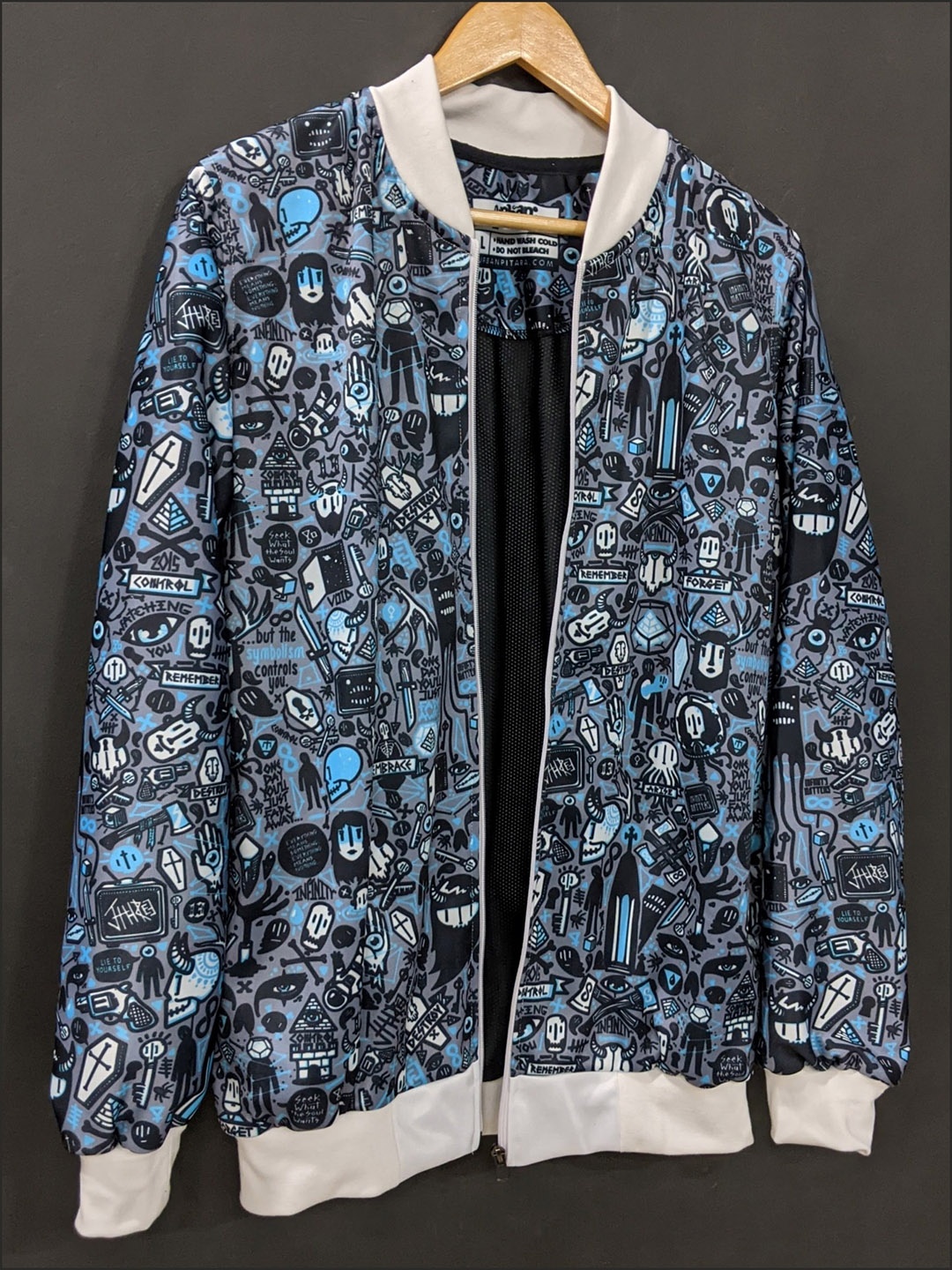 

URBAN PITARA Men Floral Lightweight Outdoor Bomber Jacket, Grey