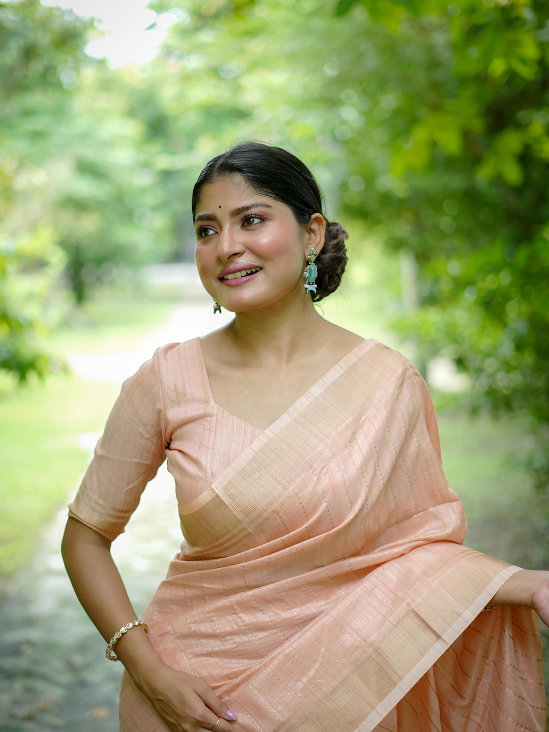 

Kandora Woven Design Zari Banarasi Saree, Orange