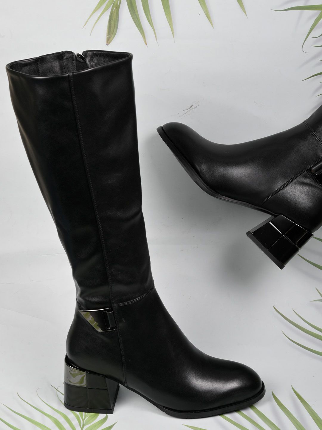 

Ronnie Grey Women Regular Boots, Black