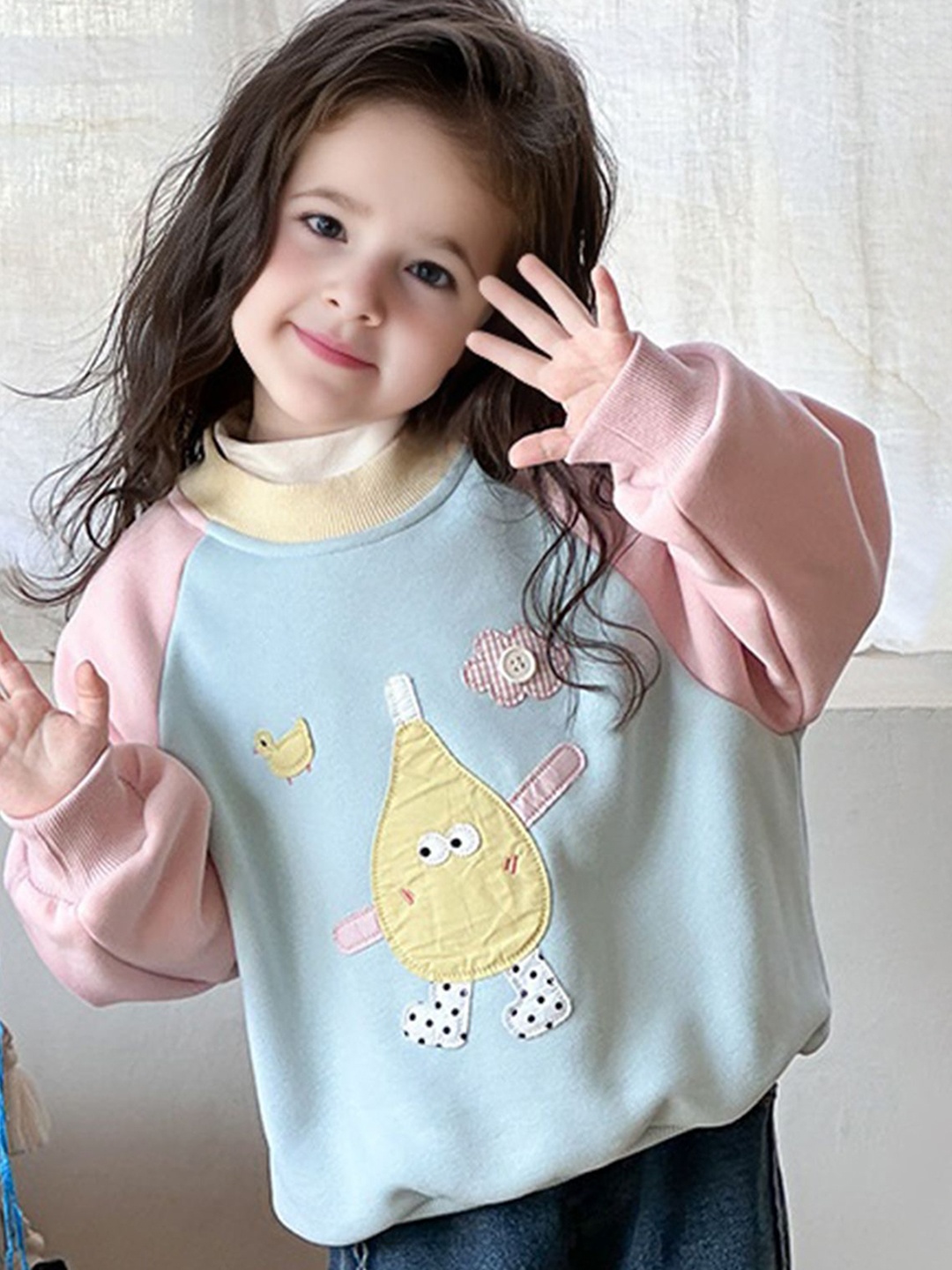 

FOREVER FRIDAY Girls Printed Pullover Sweatshirt, Pink