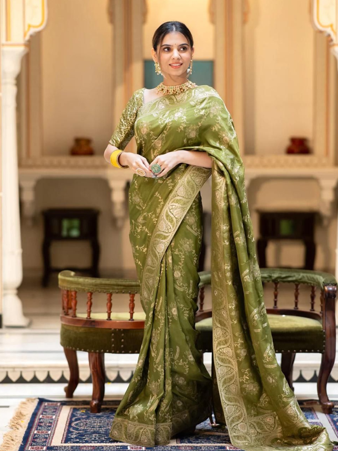 

Fashion Booms Ethnic Motifs Woven Design Zari Pure Silk Banarasi Saree, Green