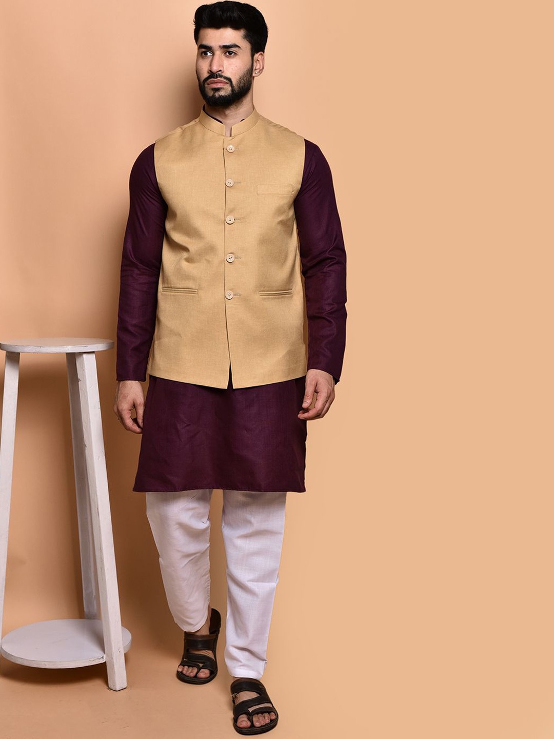 

PRINTINDIA Mandarin Collar Pure Cotton Straight Kurta With Trousers & Nehru jacket, Maroon