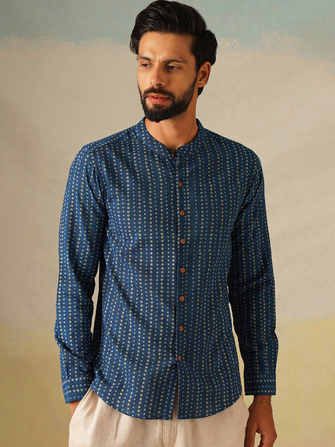 

JAYPORE Men Standard Geometric Printed Casual Pure Cotton Shirt, Blue