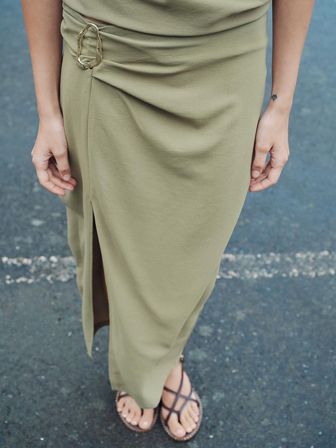 

LULU & SKY Women Straight Midi skirt, Green