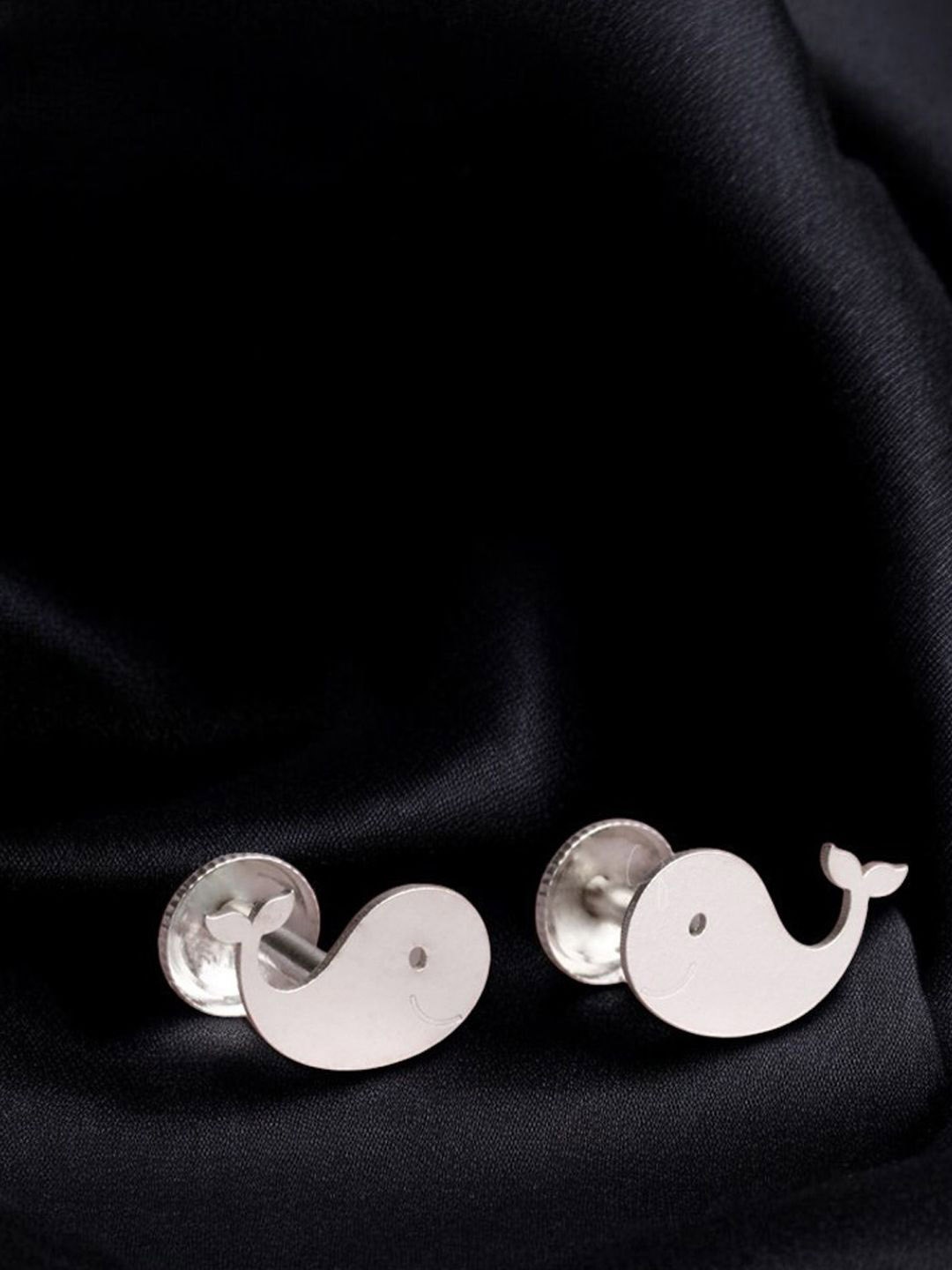 

Sangria 925 Sterling Silver Simplicity Studs
