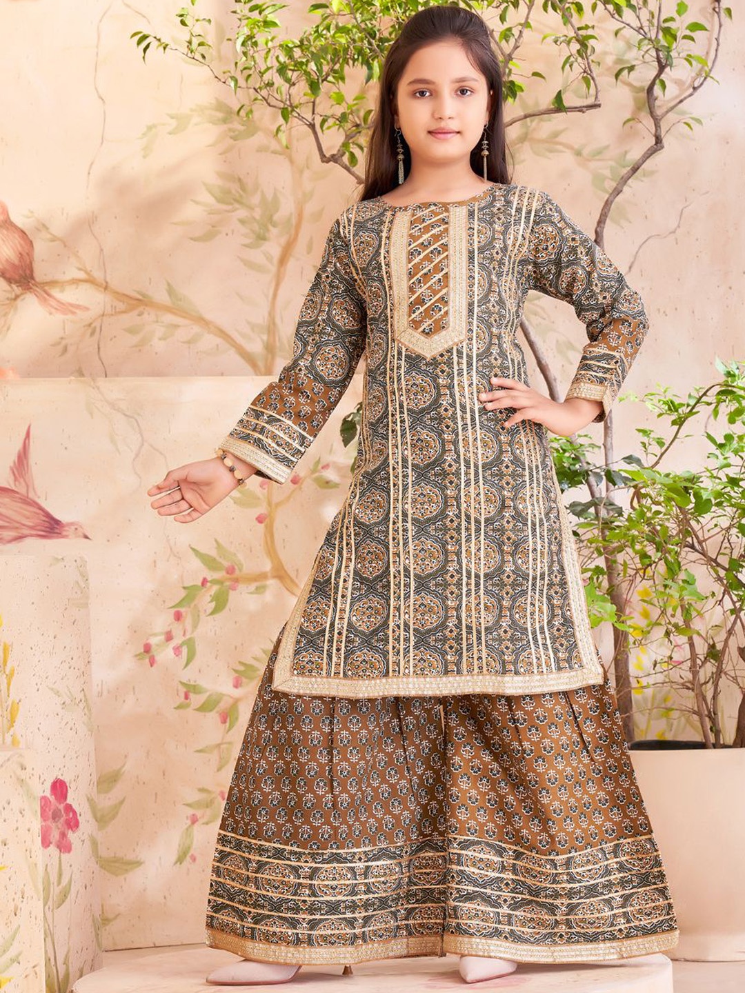 

Sangria Girls Brown Ethnic Motifs Printed Pure Cotton Straight Kurta With Palazzo