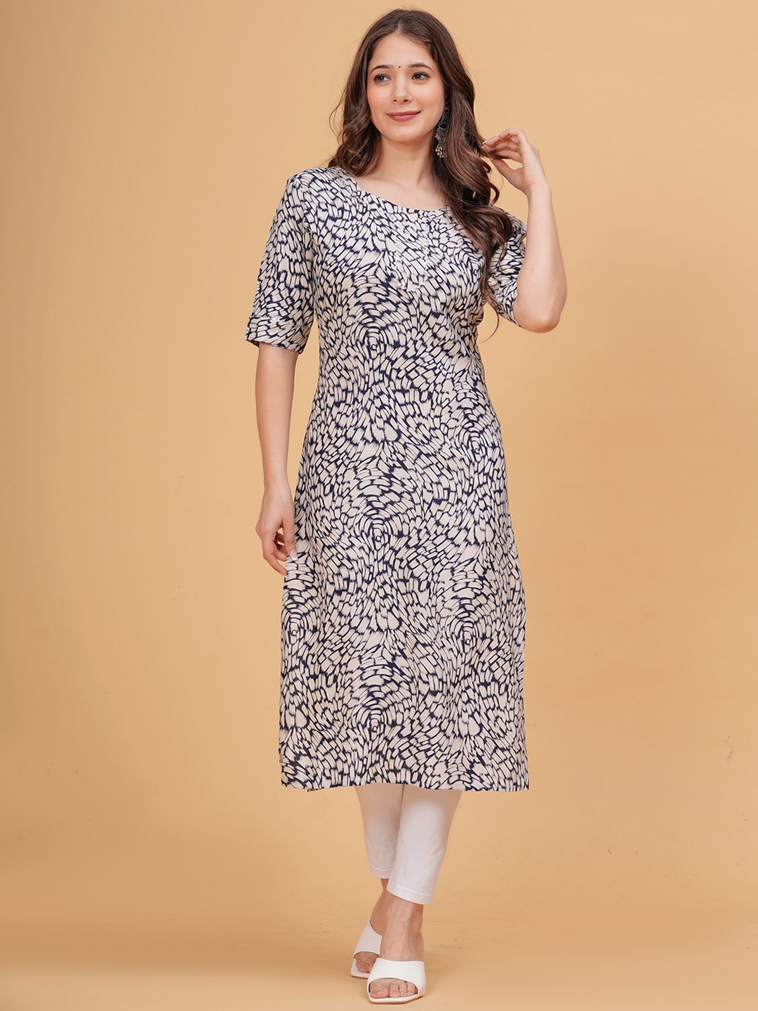 

DRESSAR Geometric Printed Regular Straight Kurta, Blue