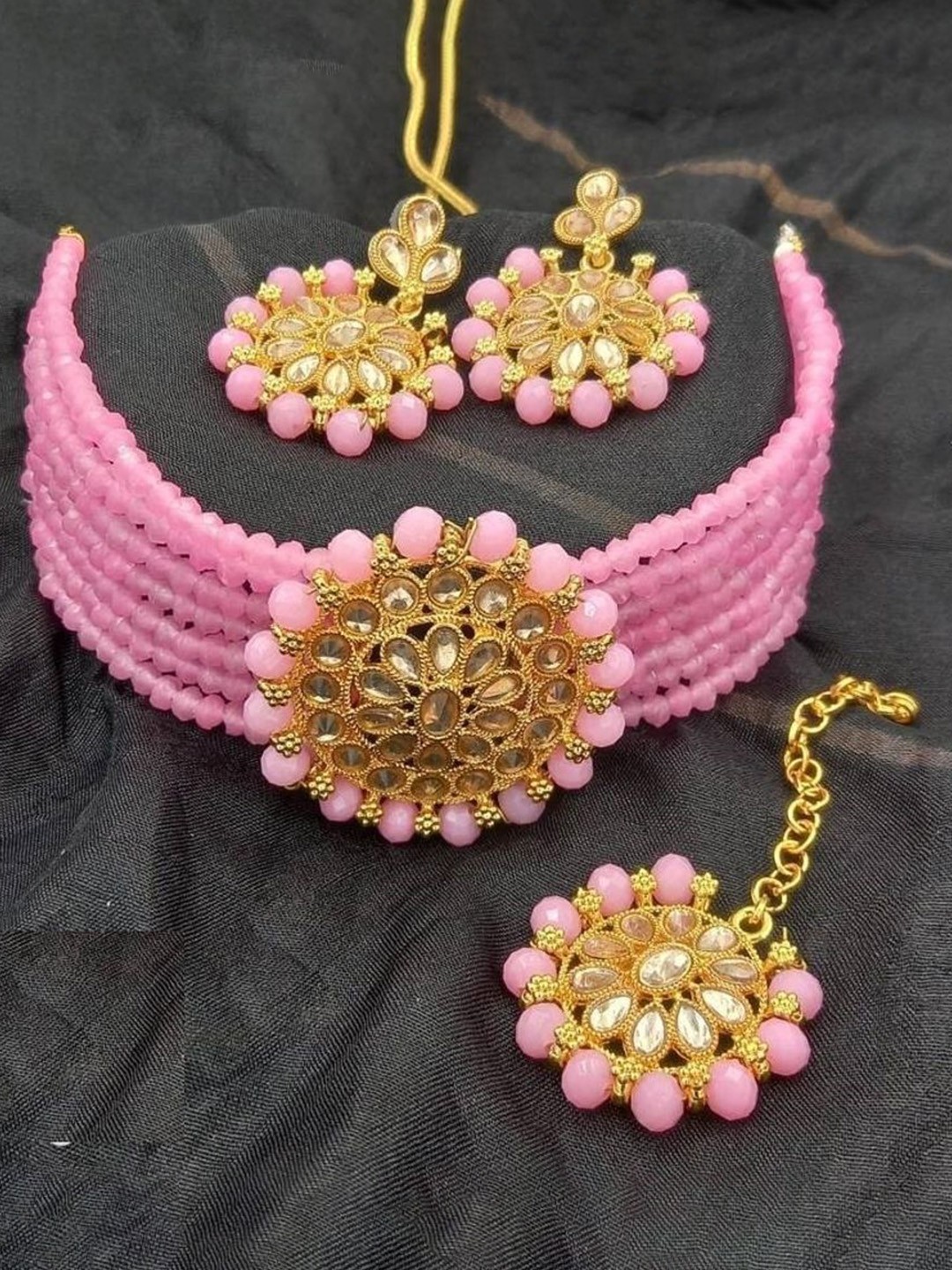 

JMBW INTERNATIONAL Gold Plated Kundan Studded & Beaded Jewellery Set