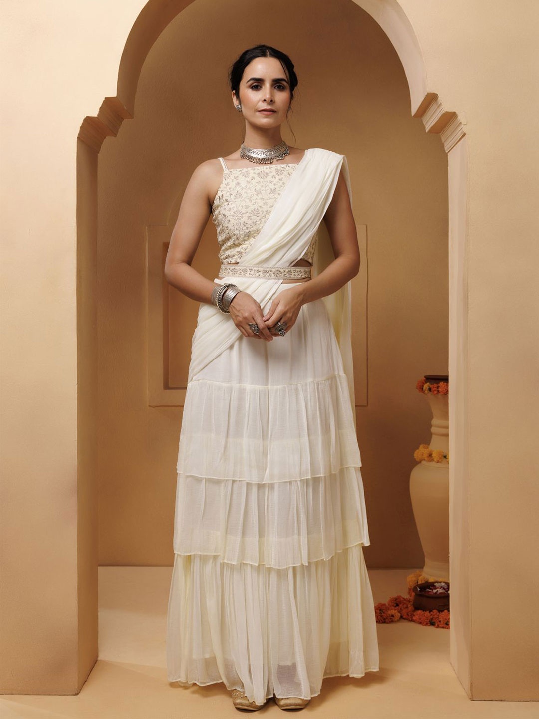 

Geroo Luxe Ready to Wear Saree With Stitched Blouse, Off white