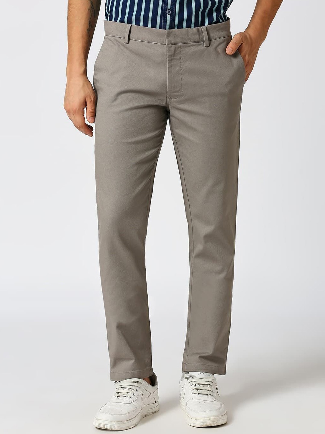 

Basics Men Tapered Fit Trousers, Grey