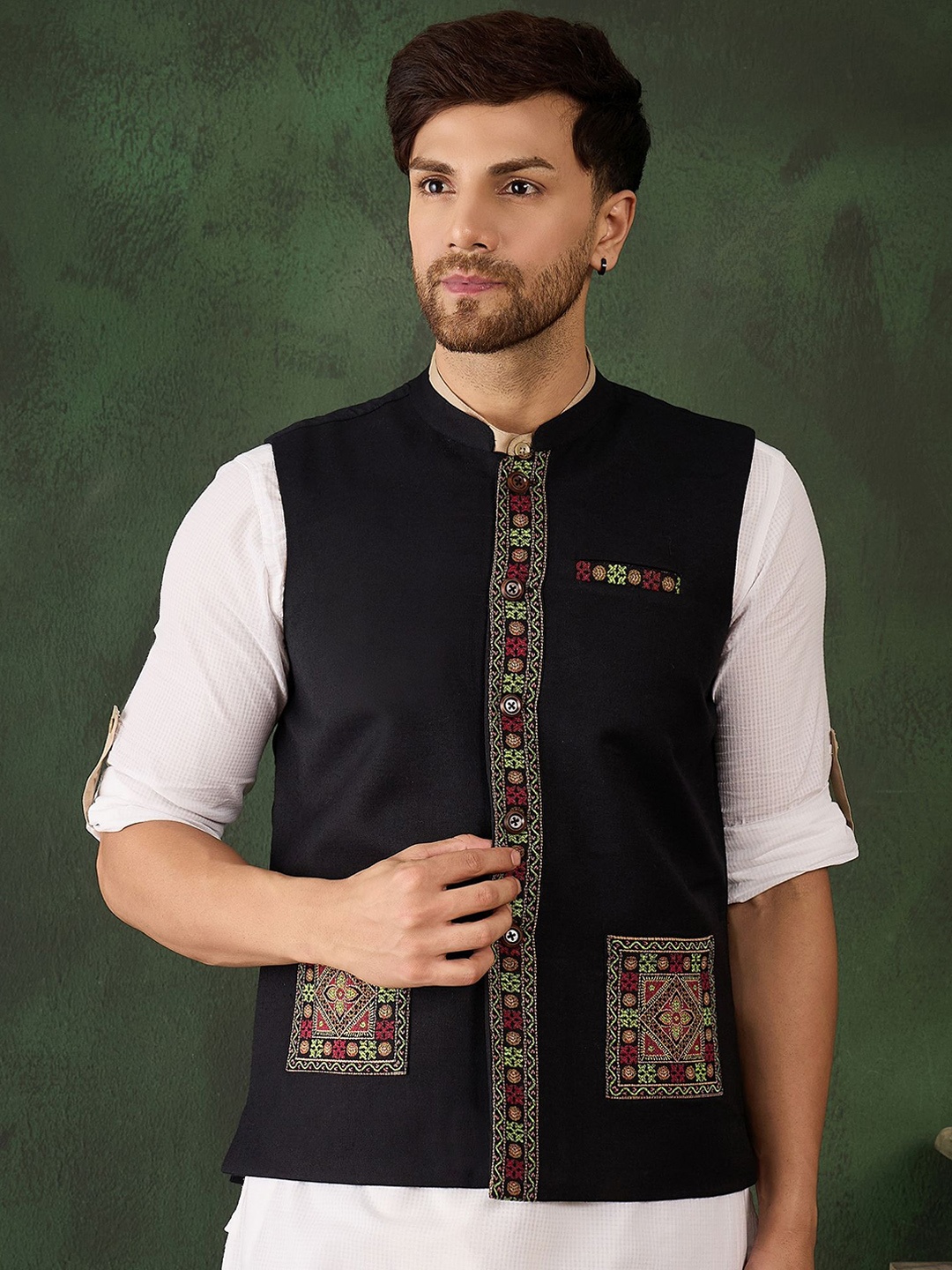 

Sangria Embroidered Winter Pashmina Nehru Jacket, Black