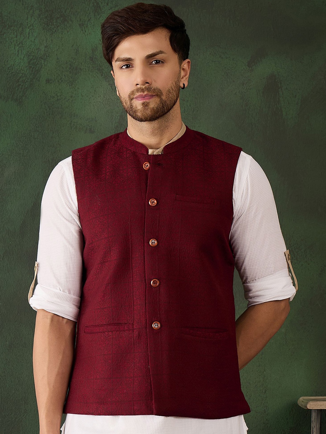 

Sangria Men Woven Design Winter Pashmina Nehru Jackets, Maroon