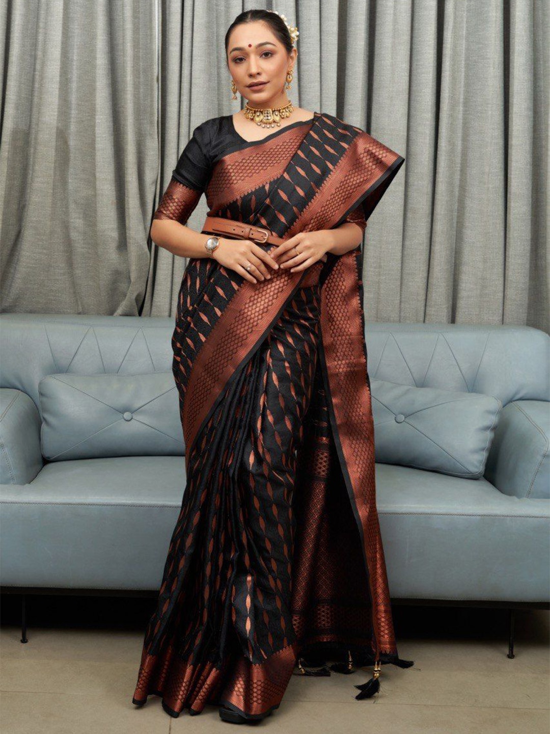 

Visit Wear Woven Design Zari Pure Silk Banarasi Saree, Black