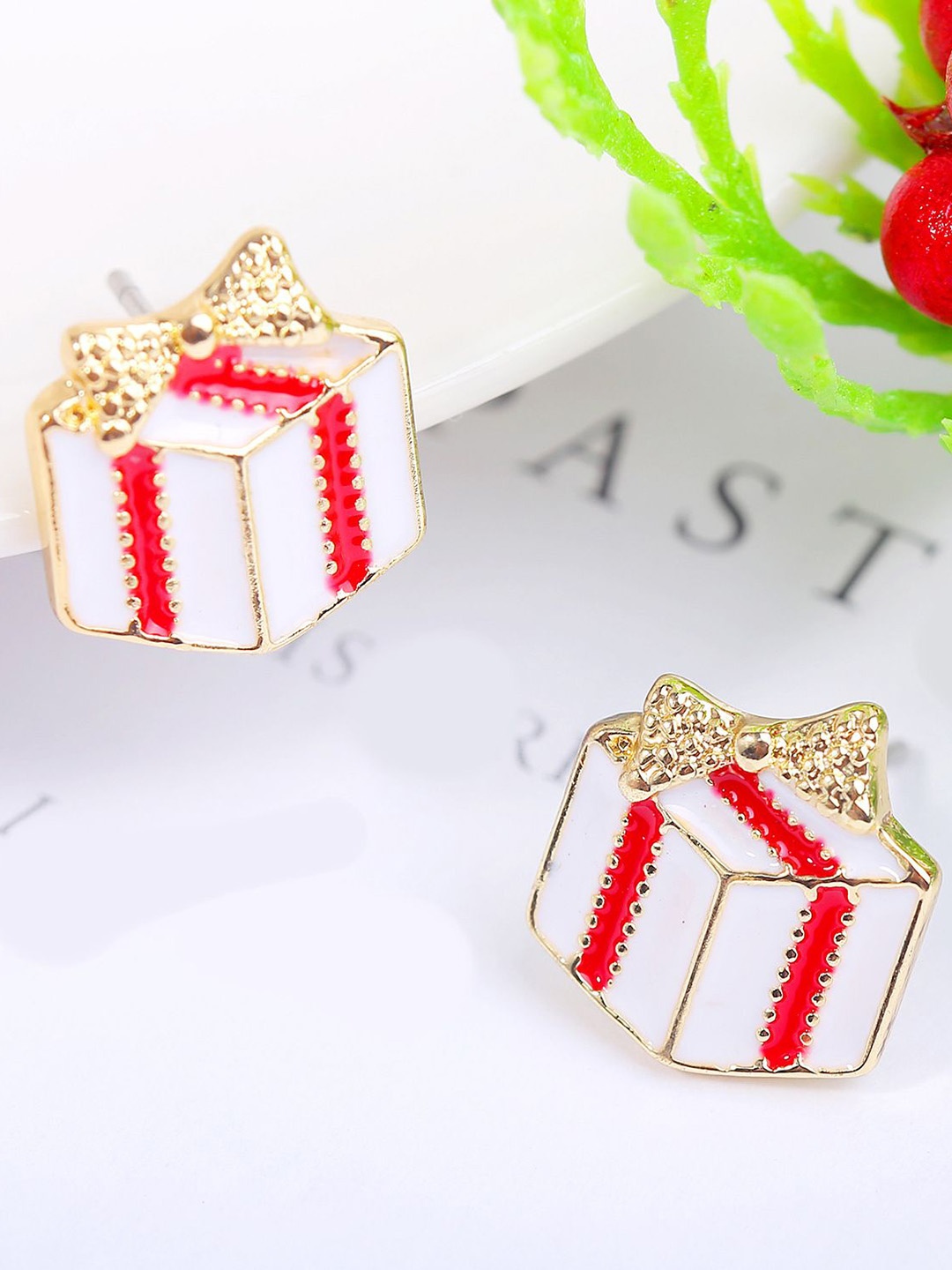 

StyleCast x Revolte Gold-Plated Square Studs