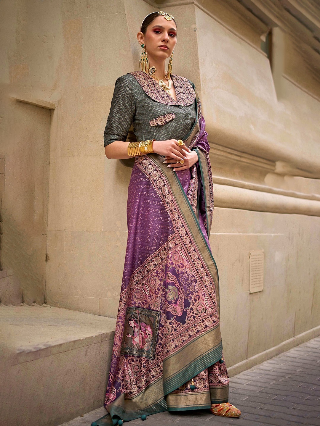 

MAHALASA Woven Design Zari Patola Saree, Purple
