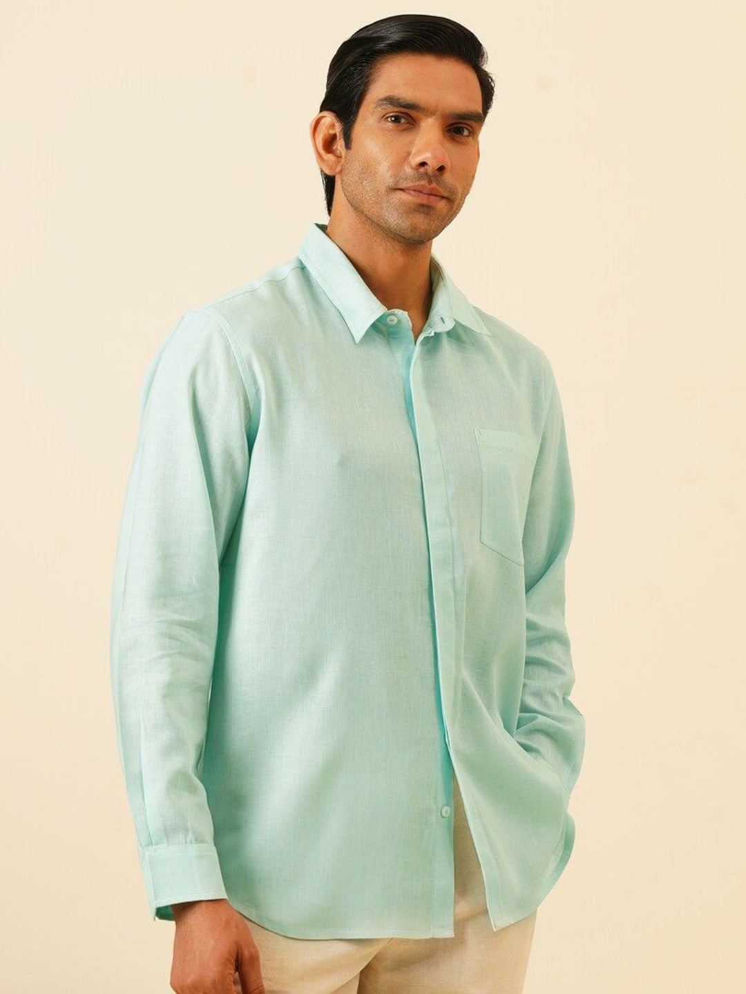 

JAYPORE Men Standard Solid Cotton Casual Shirt, Blue