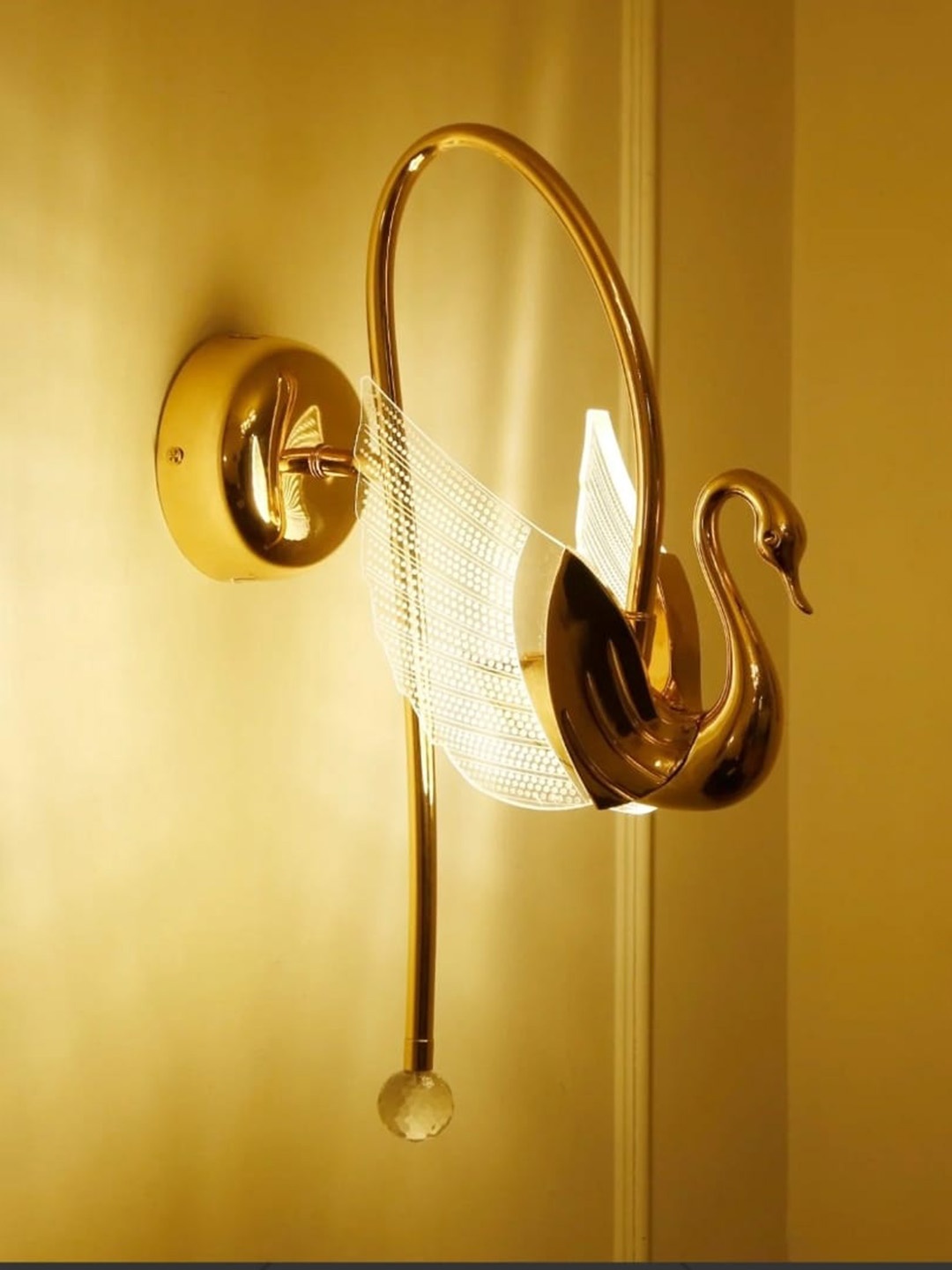 

SHRI MAHAL ANTIQUES Gold-Toned Metal Traditional Wall Lamp