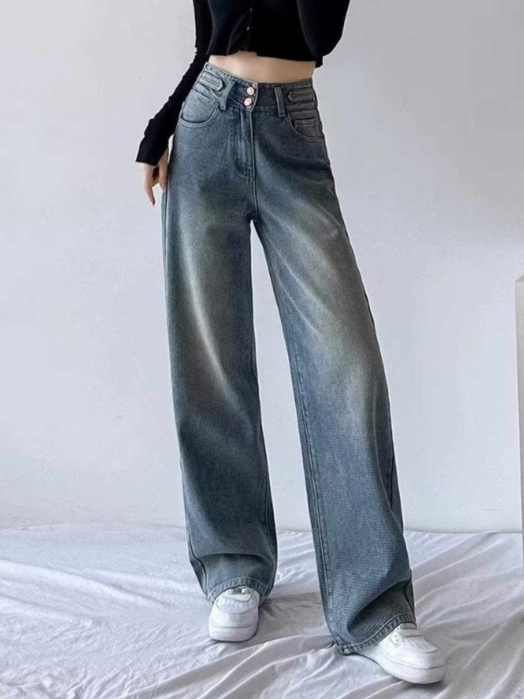 

LULU & SKY Women High-Rise Heavy Fade Wide Leg Jeans, Blue
