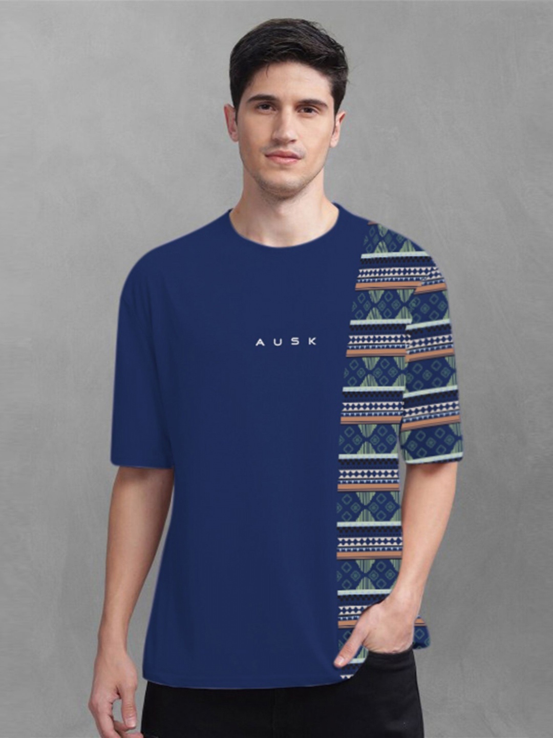 

AUSK Men Abstract Printed Oversized T-shirt, Navy blue