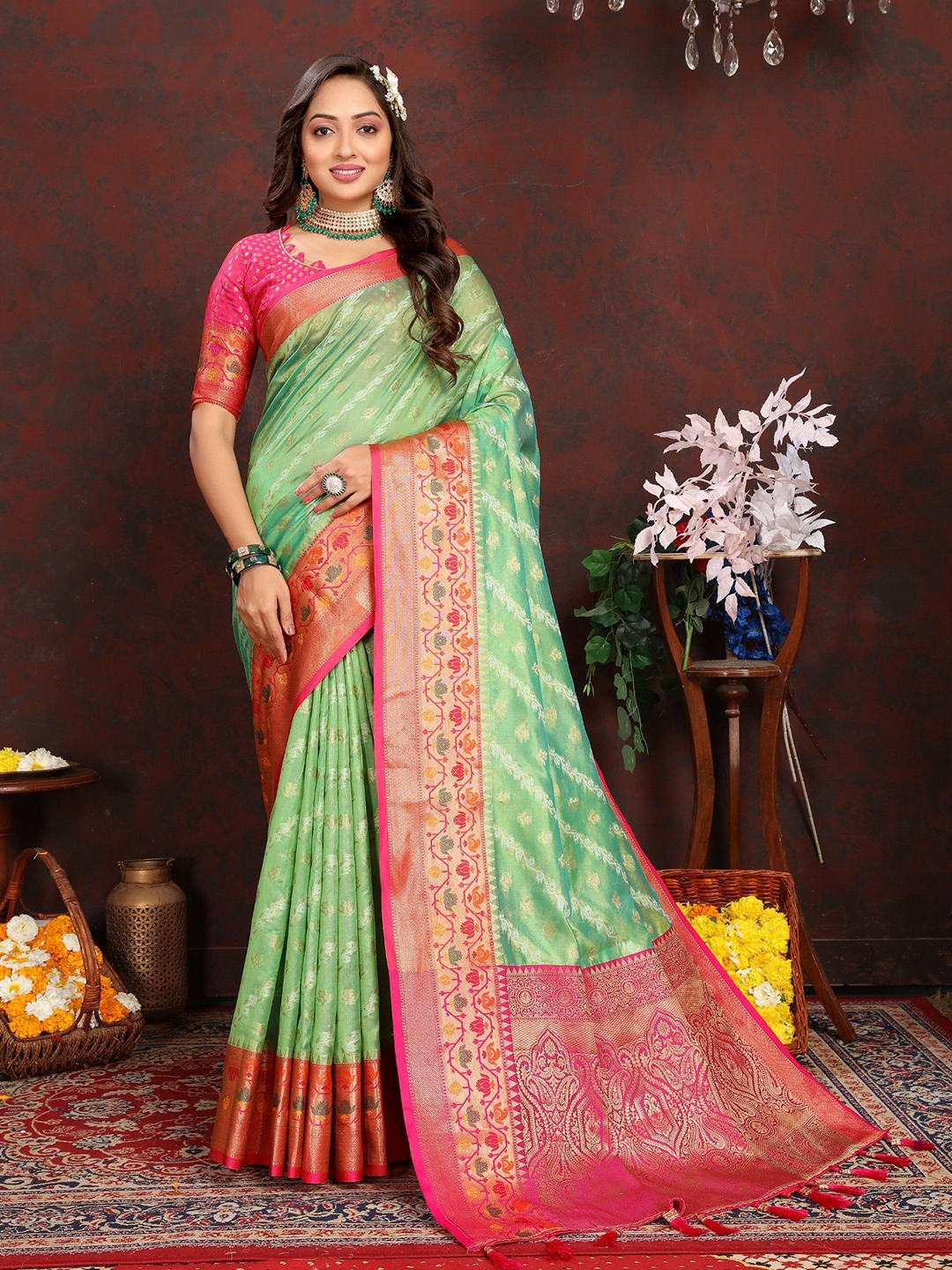 

Anaita Woven Design Zari Banarasi Saree, Green