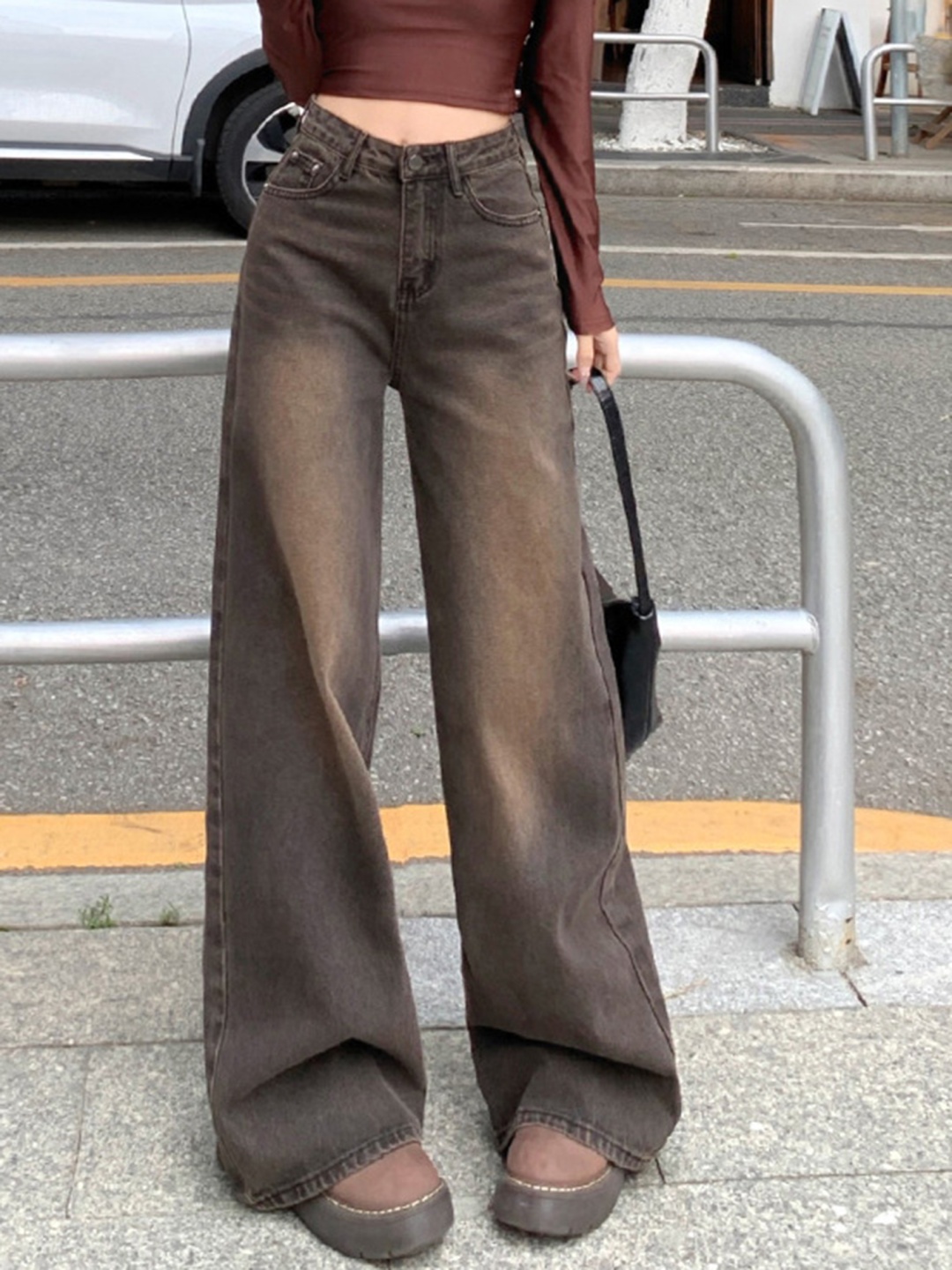 

LULU & SKY Women Wide Leg High-Rise Light Fade Jeans, Brown