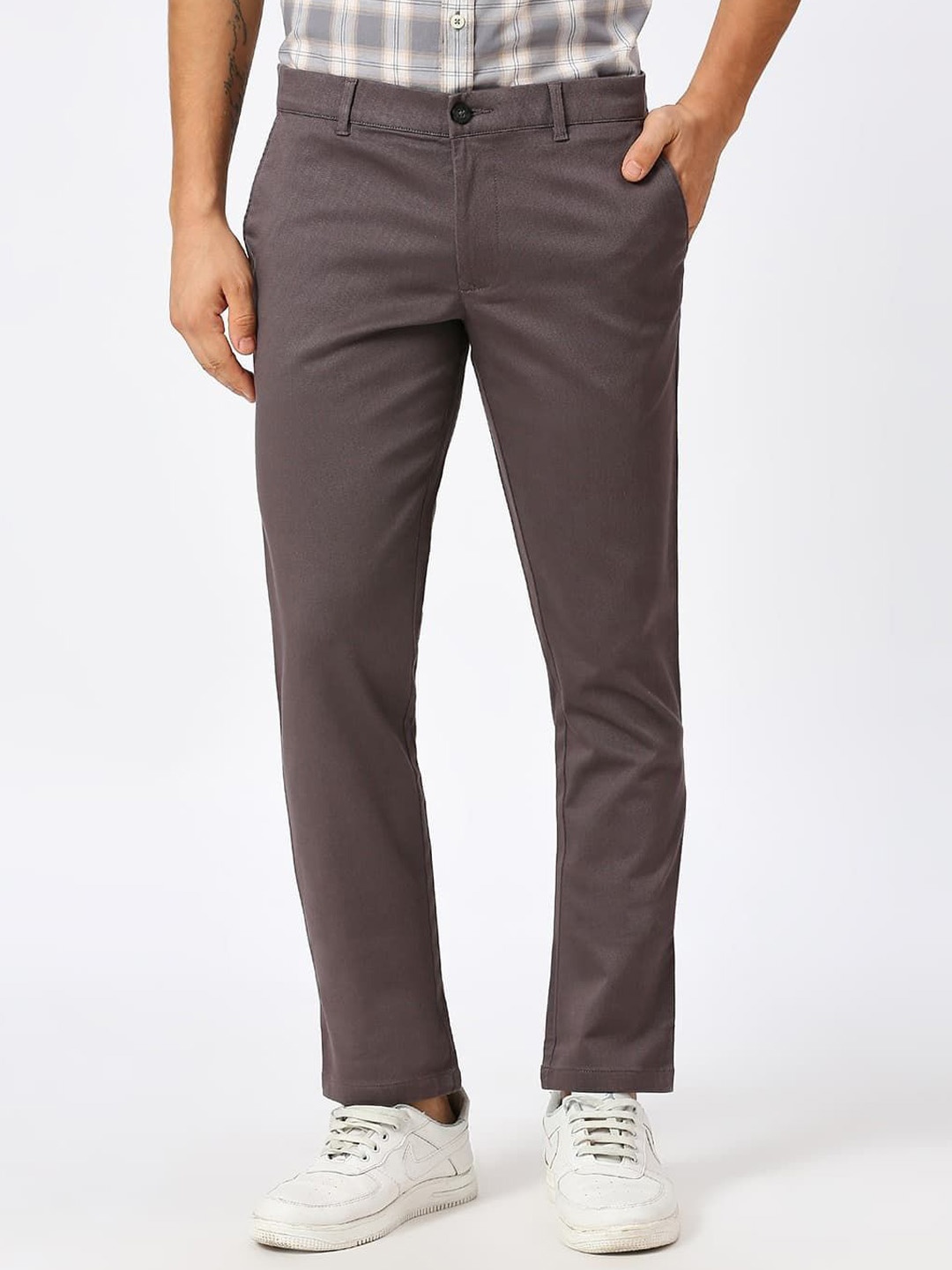 

Basics Men Tapered Fit Trousers, Grey