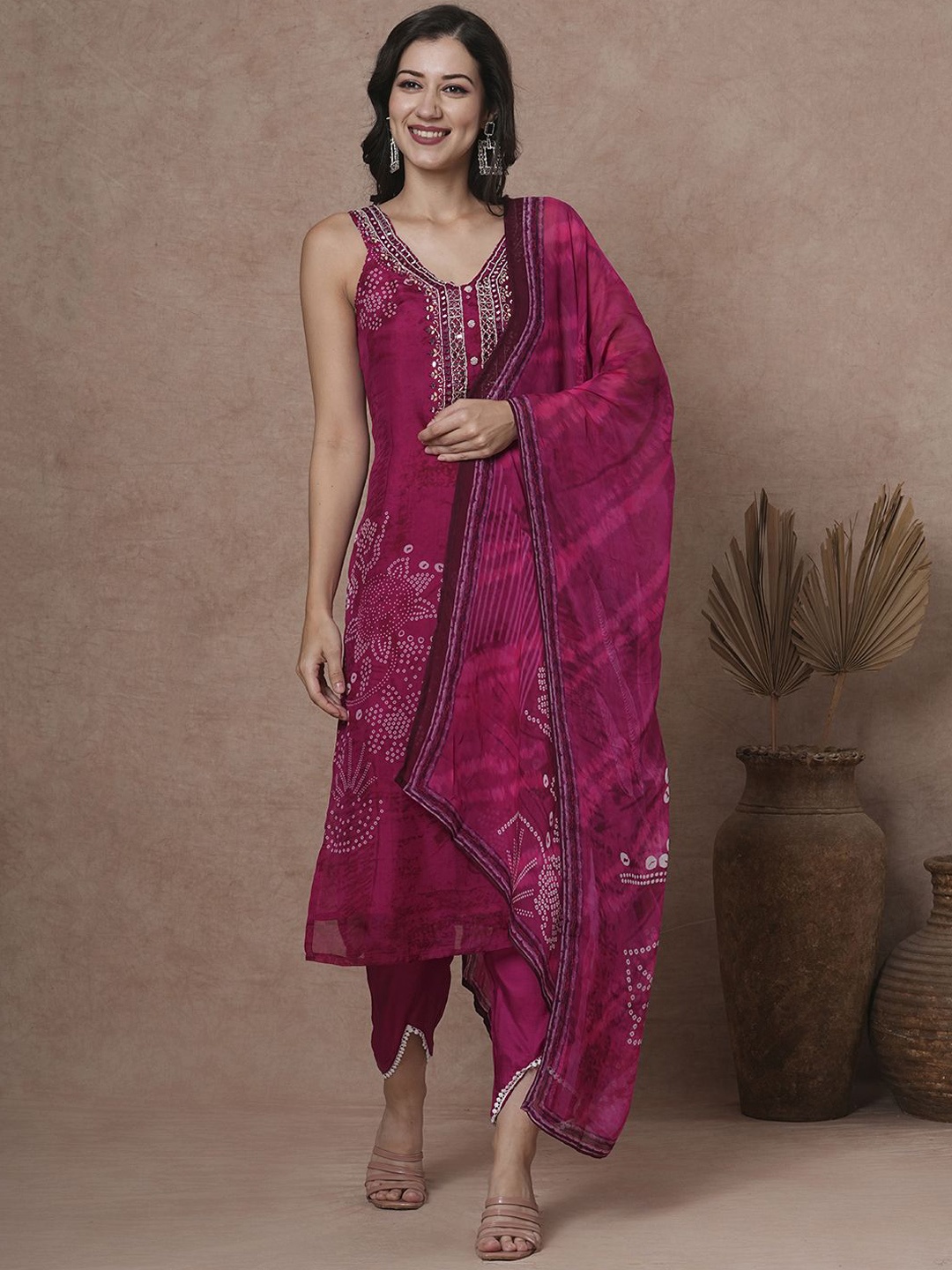 

FASHOR Bandhani Printed Regular Organza Straight Kurta with Trousers & Dupatta, Magenta